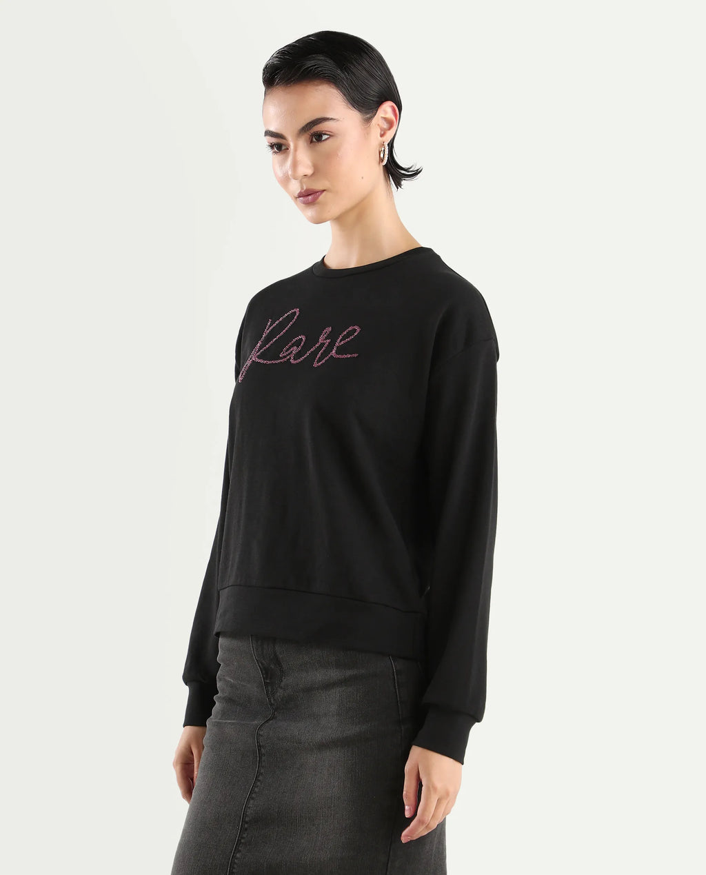 Rareism Women's Chant Black Cotton Blend Crew Neck Plain Relaxed Fit Sweatshirt