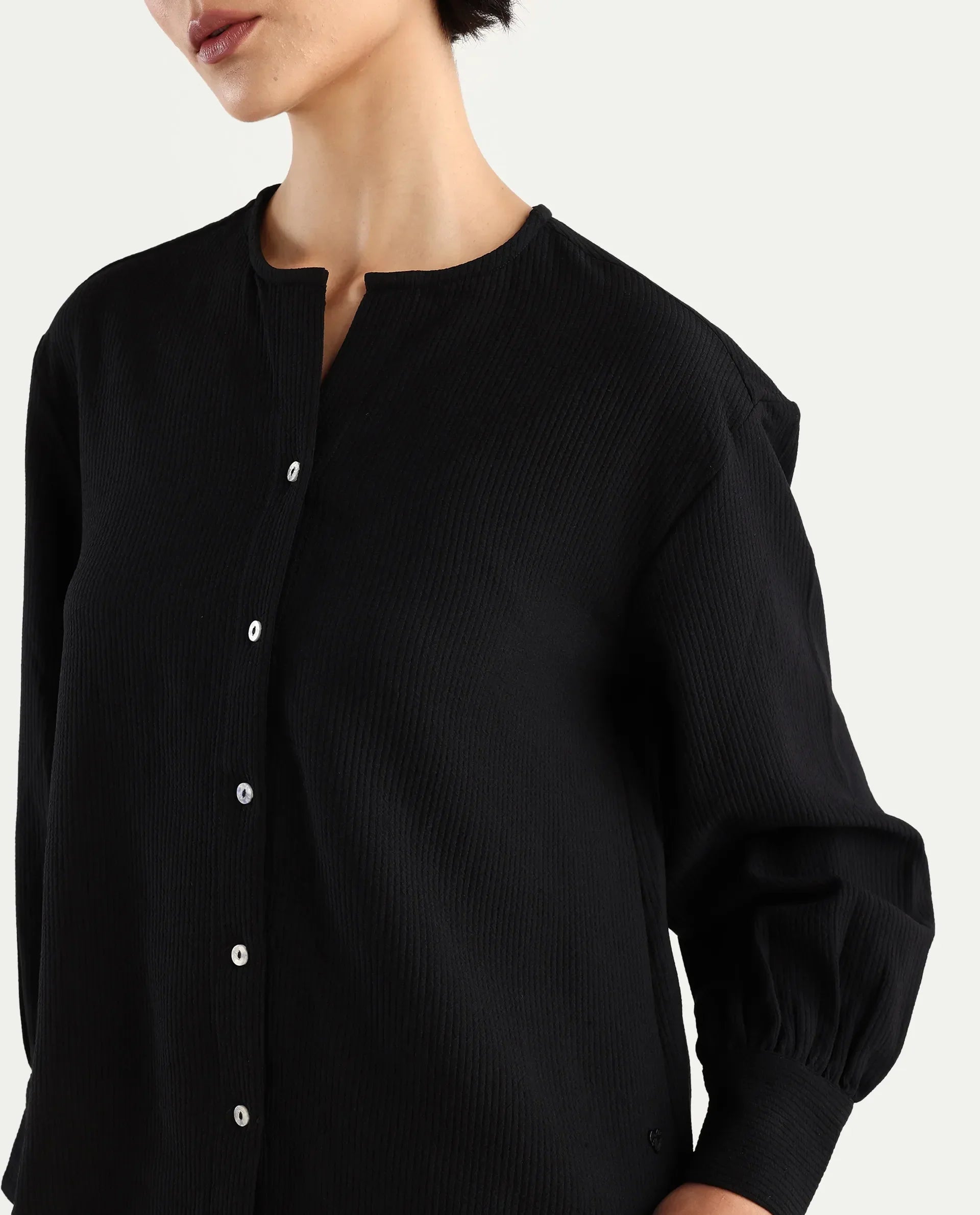 Rareism Women's Chantrey Black Cotton Crew Neck Plain Cuffed Sleeve Regular Fit Top