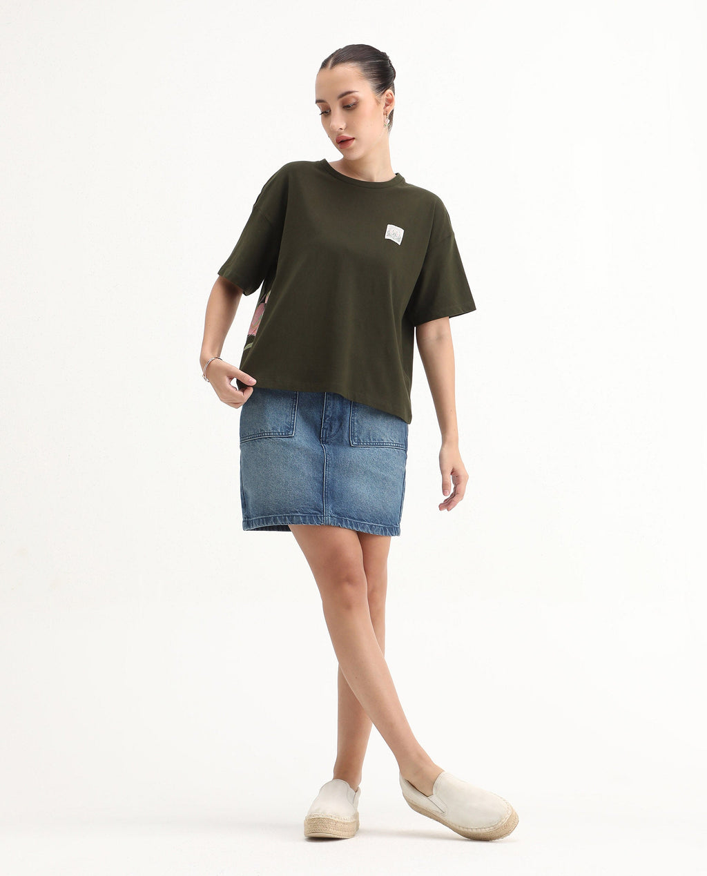 Rareism Women's Couler Olive Cotton Blend Crew Neck Graphic Print Relaxed Fit T-Shirt