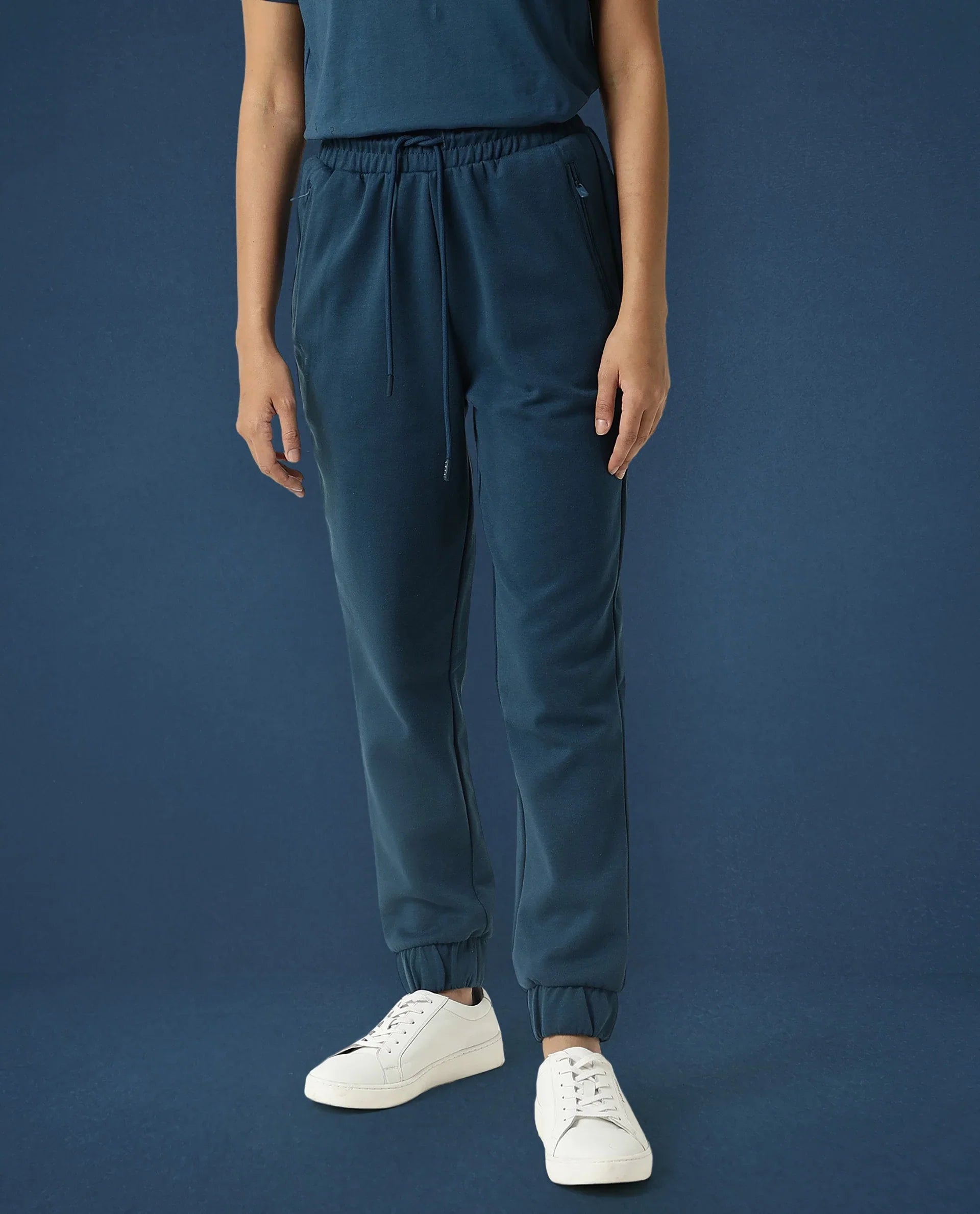 Rareism Women's Heavy Weight Interlock 340 Gsm Cotton Blend Plain Ankle Length Relaxed Fit Track Pant