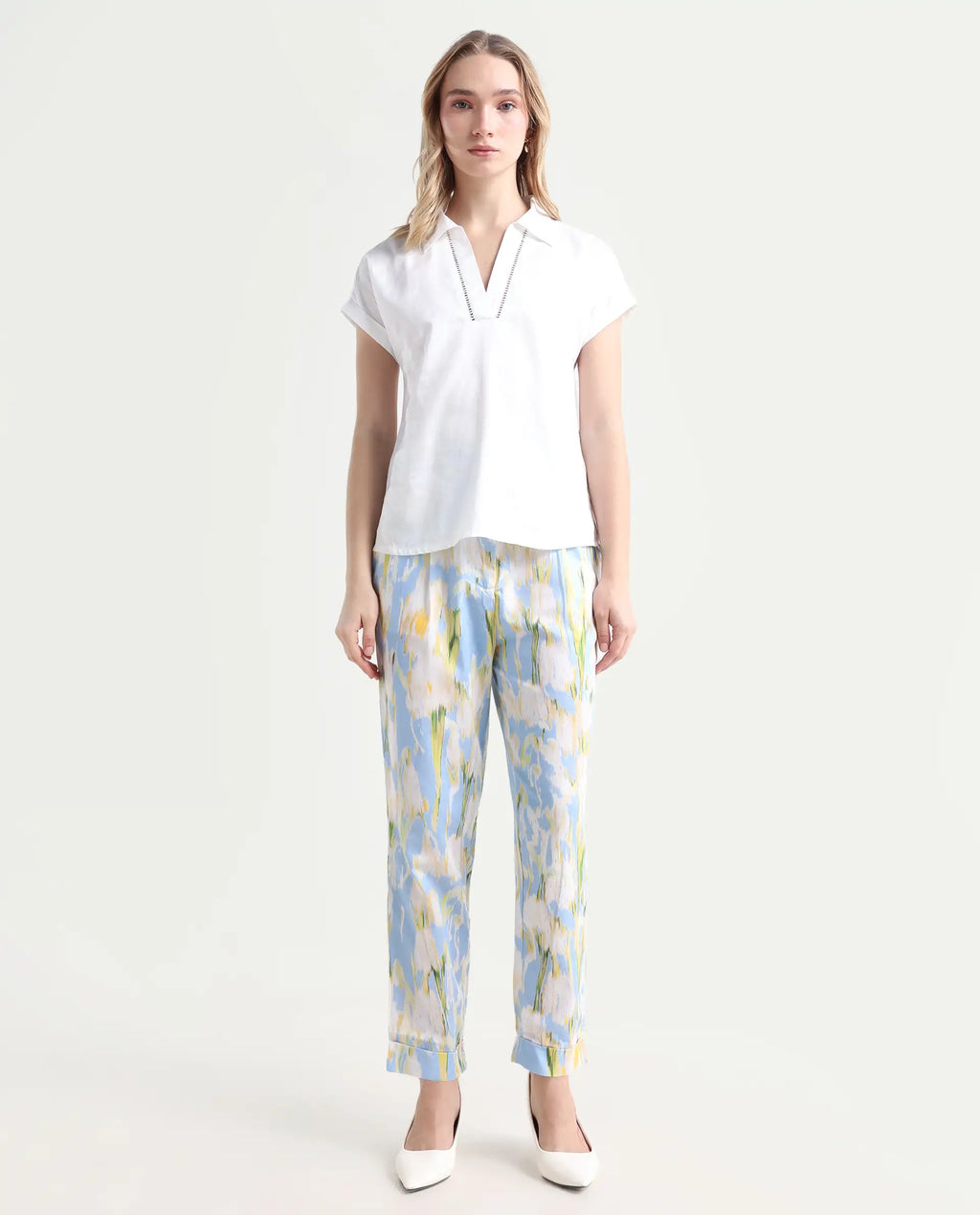 Rareism Women's Cult Green Cotton Abstract Print Ankle Length Slim Fit Trouser