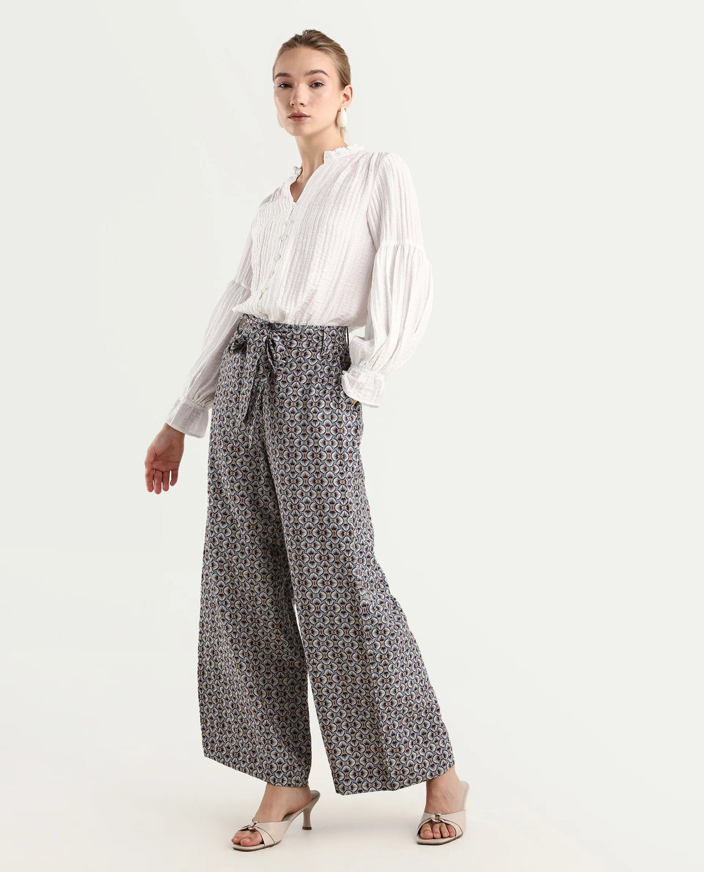 Rareism Women's Detofo Light Multi Nylon Geometric Print Ankle Length Straight Fit Trouser