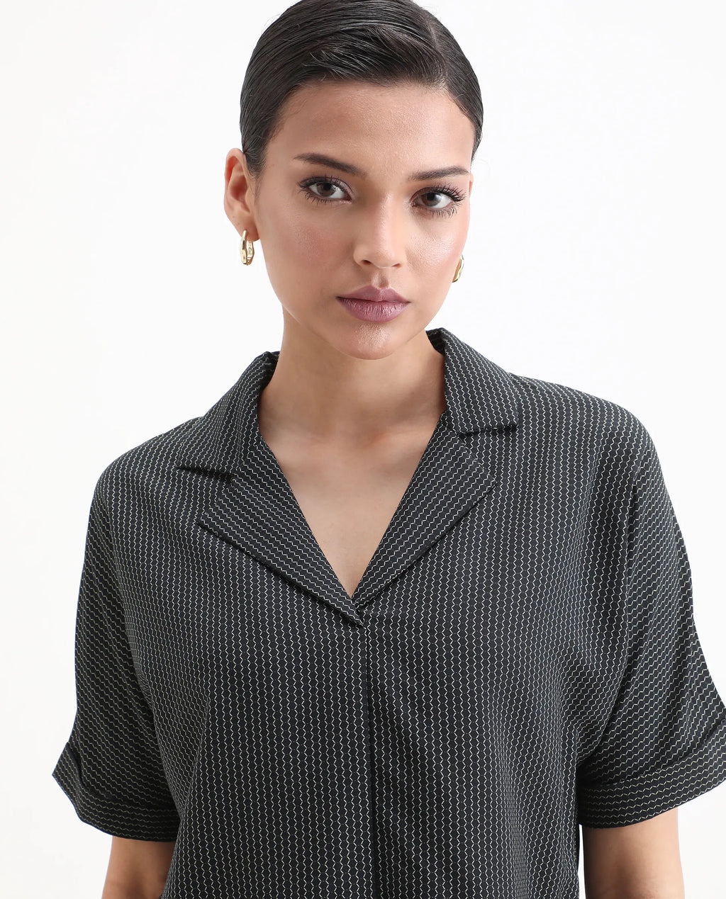 Rareism Women's Elnin Black Viscose Extended Sleeves Lapel Neck Regular Fit Top