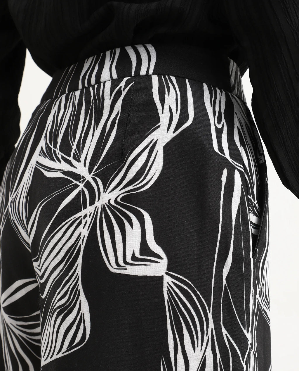 Rareism Women's Eloff-B Black Polyester Zipper Closure Wide Ankle Length Abstract Print Trouser