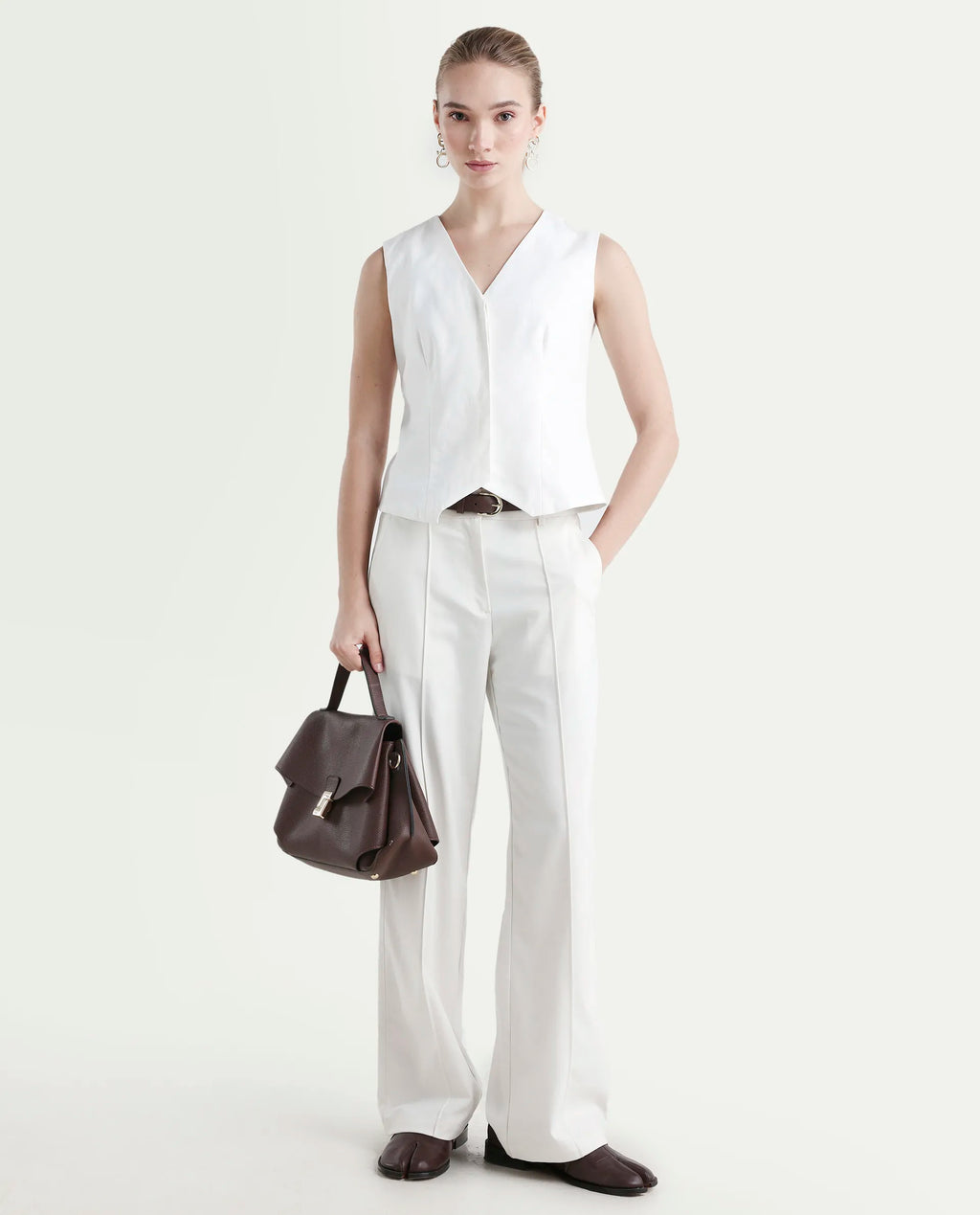 Rareism Women's Epilic White Cotton V-Neck Plain Sleeveless Regular Fit Waist Coat