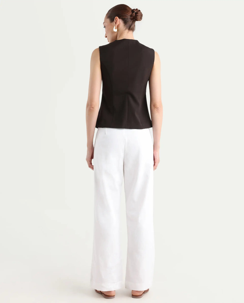 Rareism Women's Epors White Modal Plain Ankle Length Straight Fit Trouser