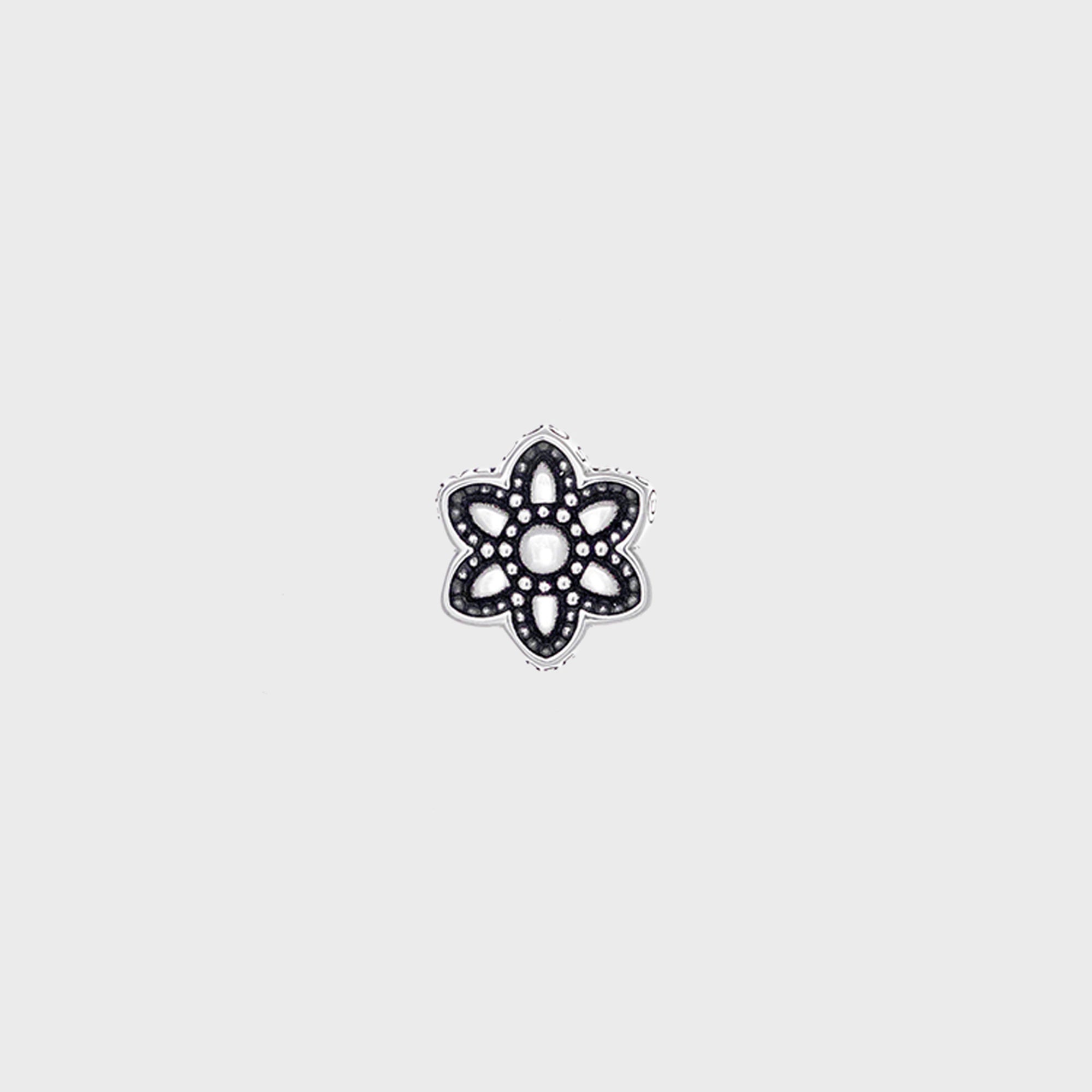 GOOD ART HLYWD Fancy Cutout Stud Earring - Silver