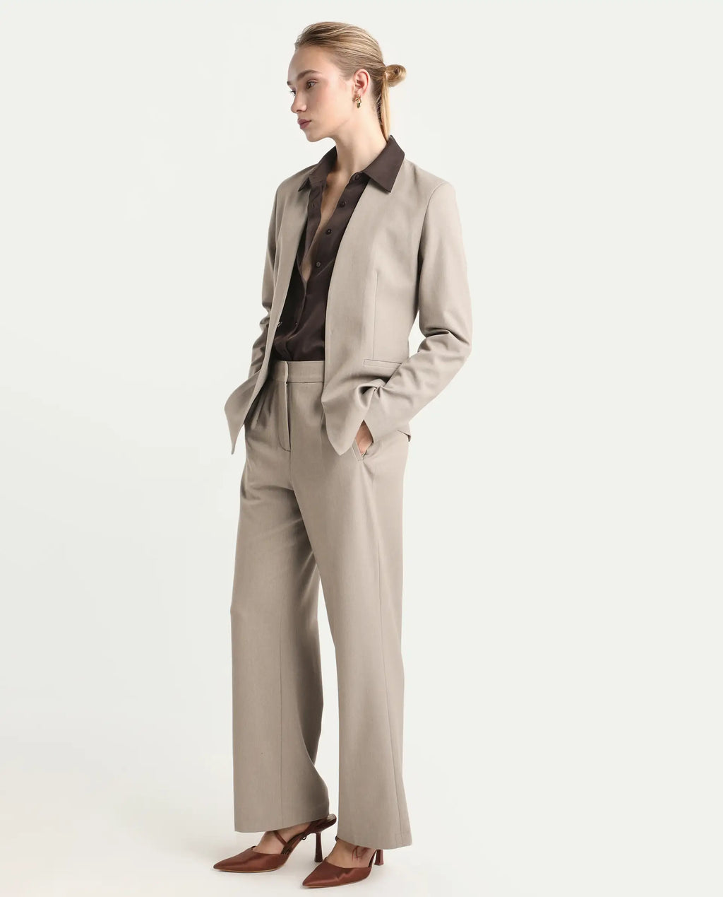 Rareism Women's Flare Fawn Polyester Blend Bootcut Ankle Length Plain Travel Trouser