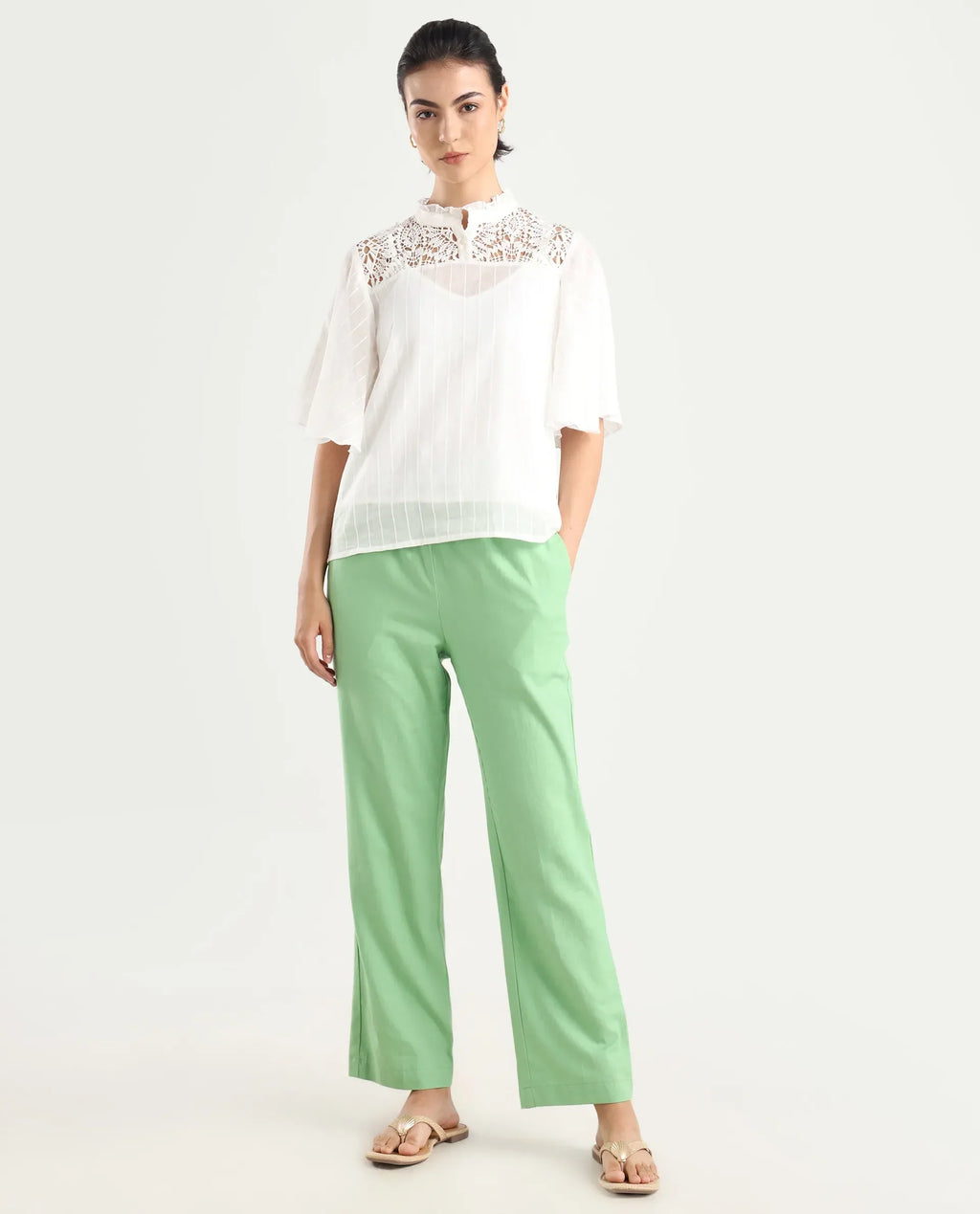 Rareism Women's Ged Green Cotton Abstract Print Ankle Length Straight Fit Trouser