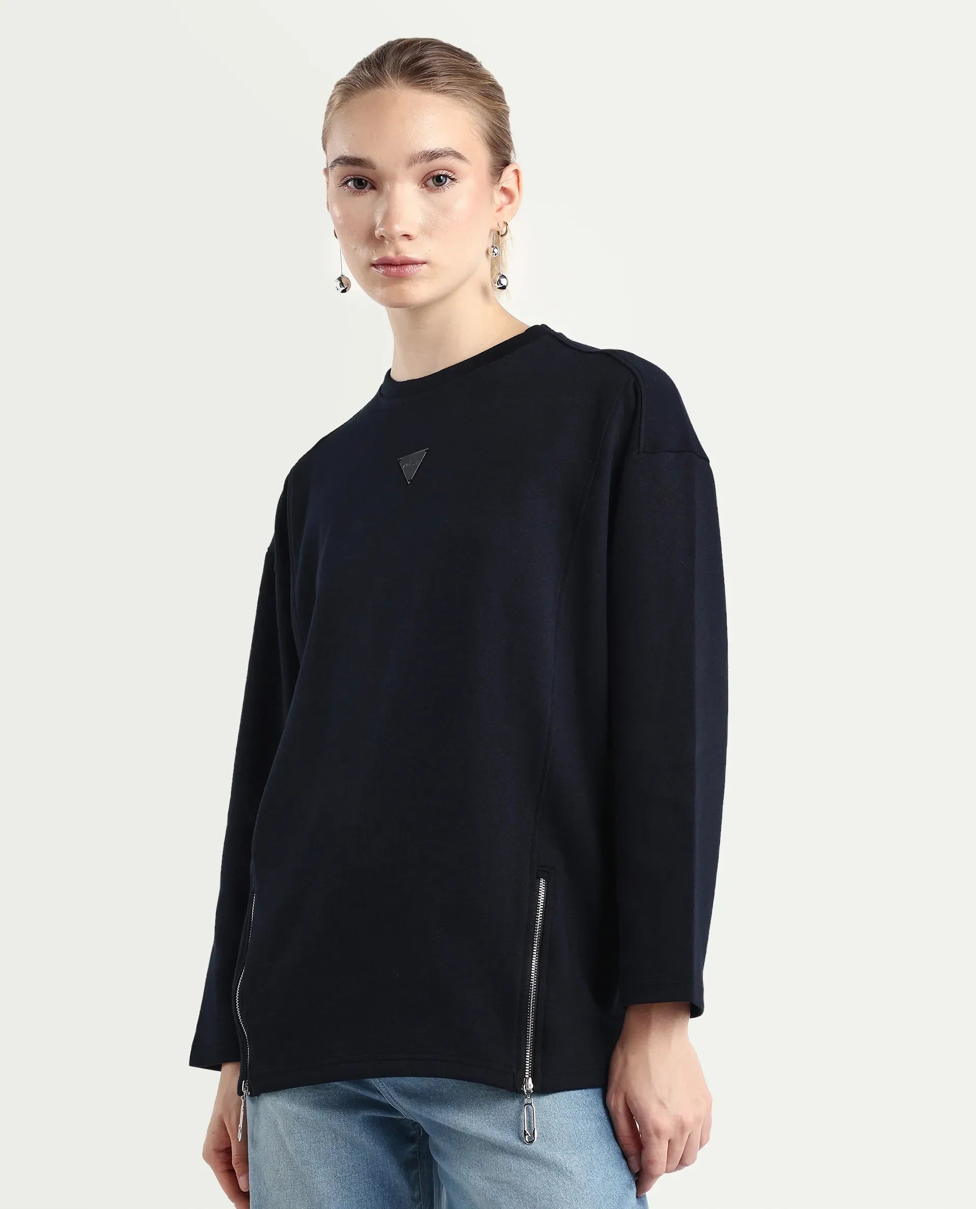 Rareism Women's Gravity Black Cotton Blend Crew Neck Plain Hip Length Relaxed Fit Sweatshirt