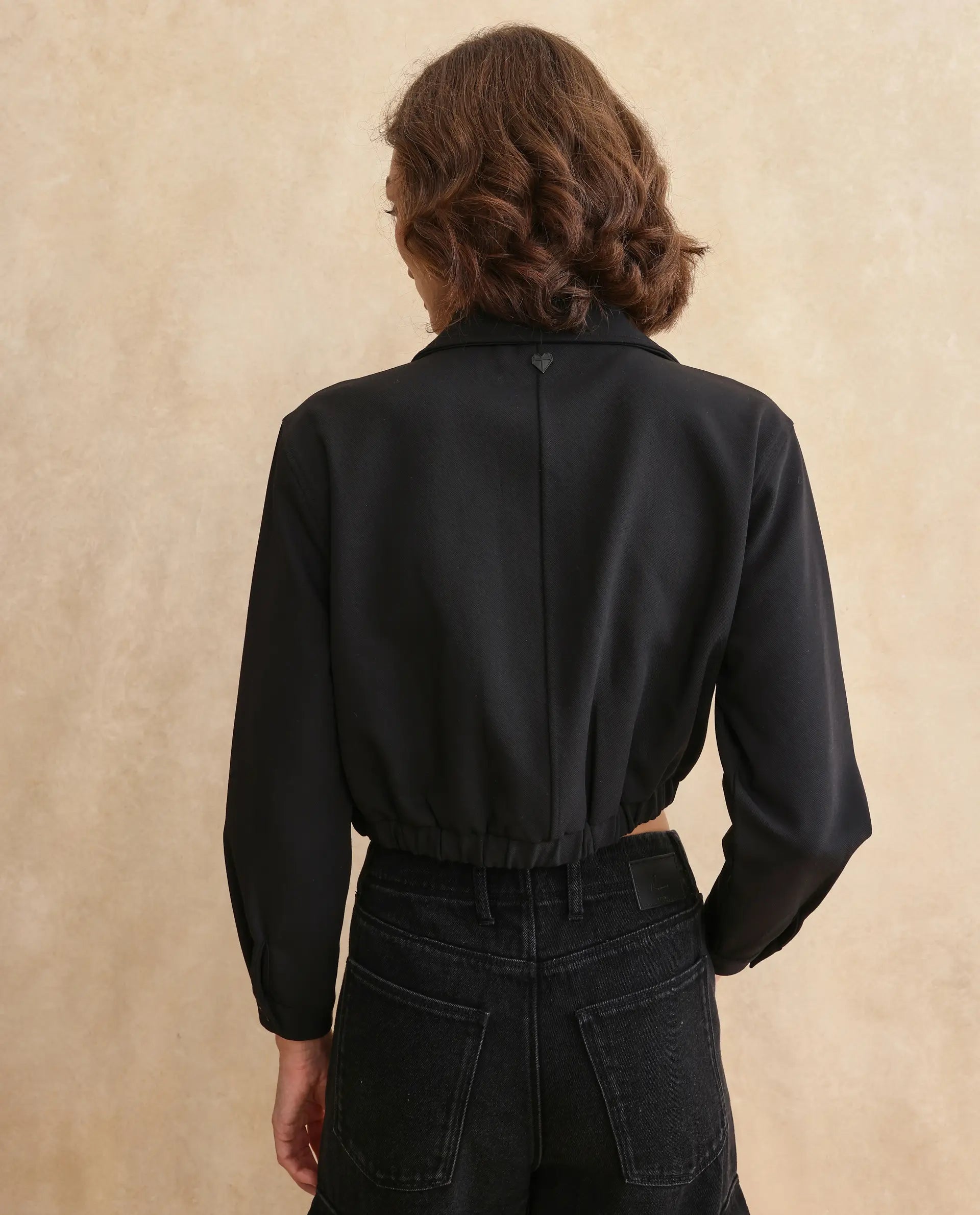 Rareism Women's Hobart Black Drop Collar Plain Cuffed Sleeve Crop Regular Fit Jacket