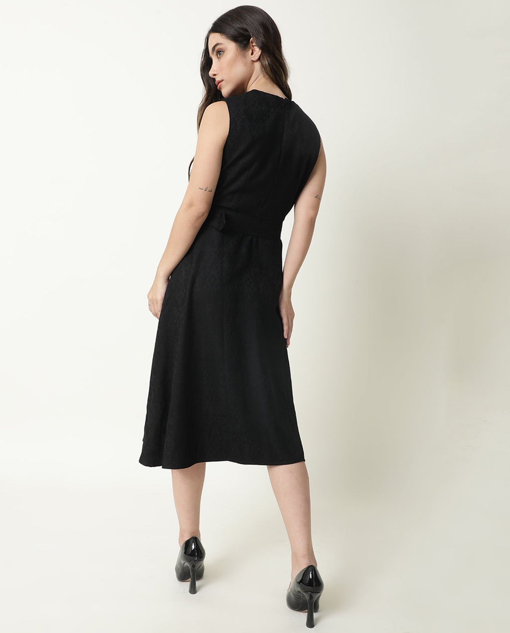 Rareism Women's Lacau Black Polyester Crew Neck Plain Sleeveless Midi Flared Dress