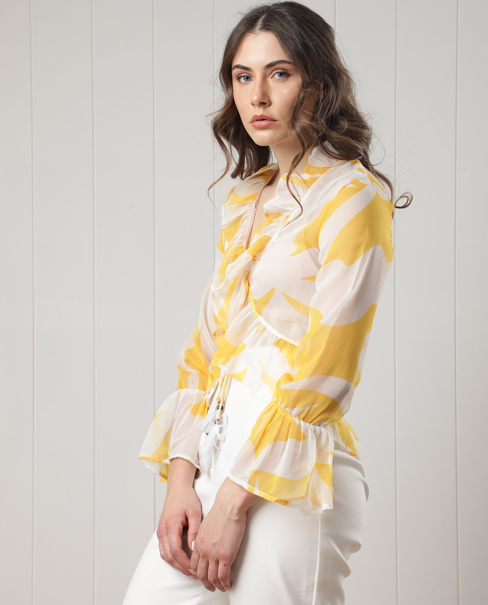 Rareism Women's Simone White Polyester V-Neck Floral Print Bell Sleeve Regular Fit Shrug