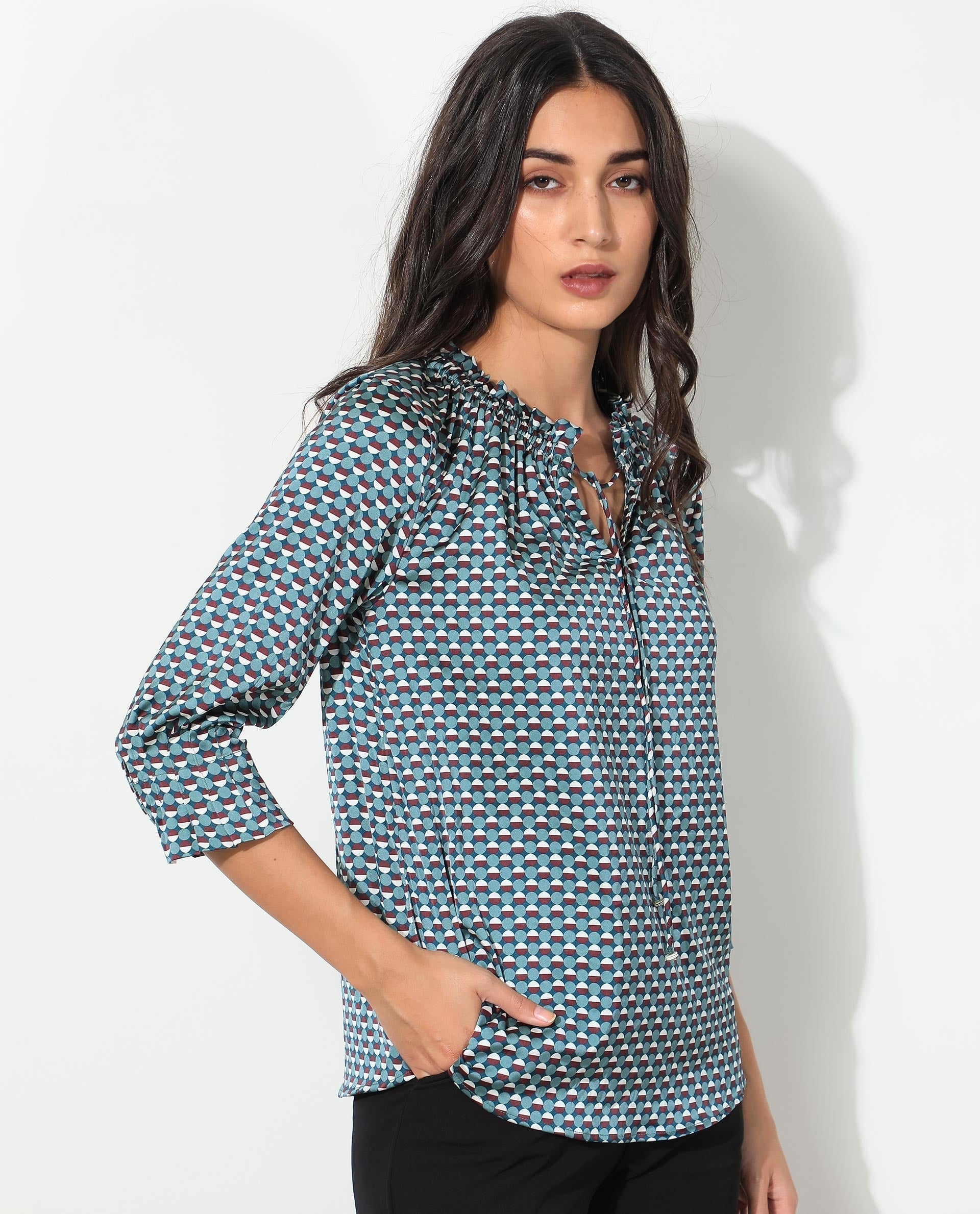 Rareism Women's Ivy Multi Polyester Sweetheart Neck Geometric Print Puff Sleeves Regular Fit Top