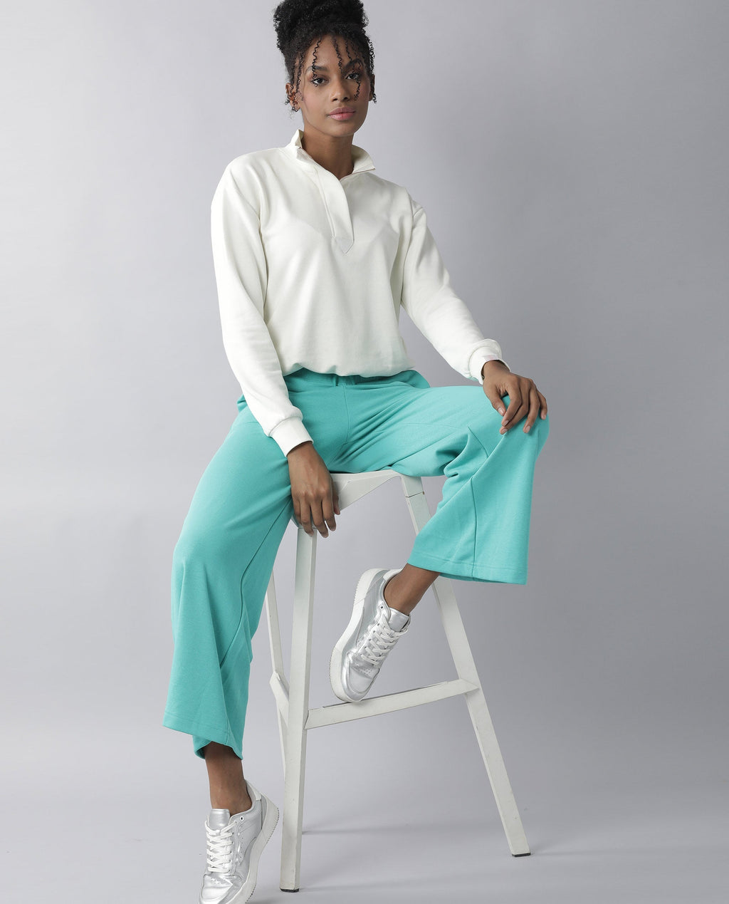 Rareism Women's Pazo-1 Turq Polyester Blend Plain Ankle Length Relaxed Fit Track Pant