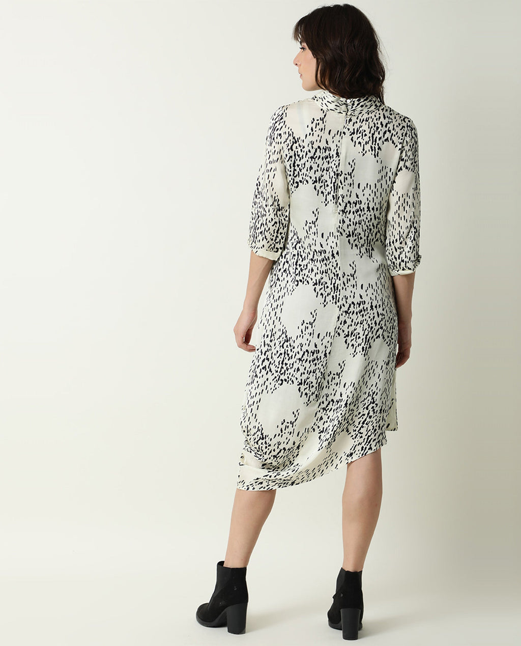 Rareism Women's Zoella Offwhite Viscose High Neck Abstract Print Cuffed Sleeve Midi Flared Dress