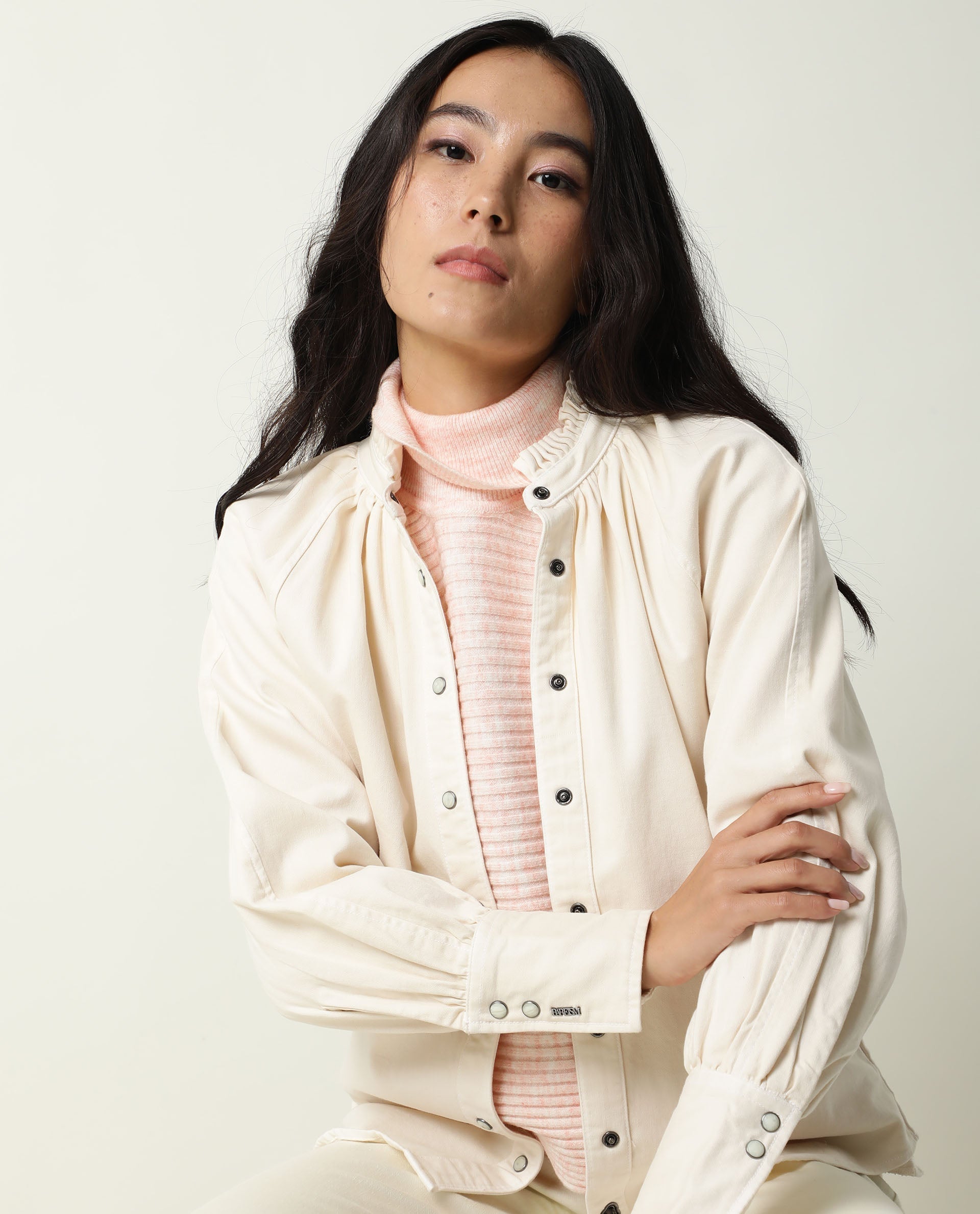 Rareism Women's Bellona Offwhite Cotton Sweetheart Neck Plain Regular Fit Jacket