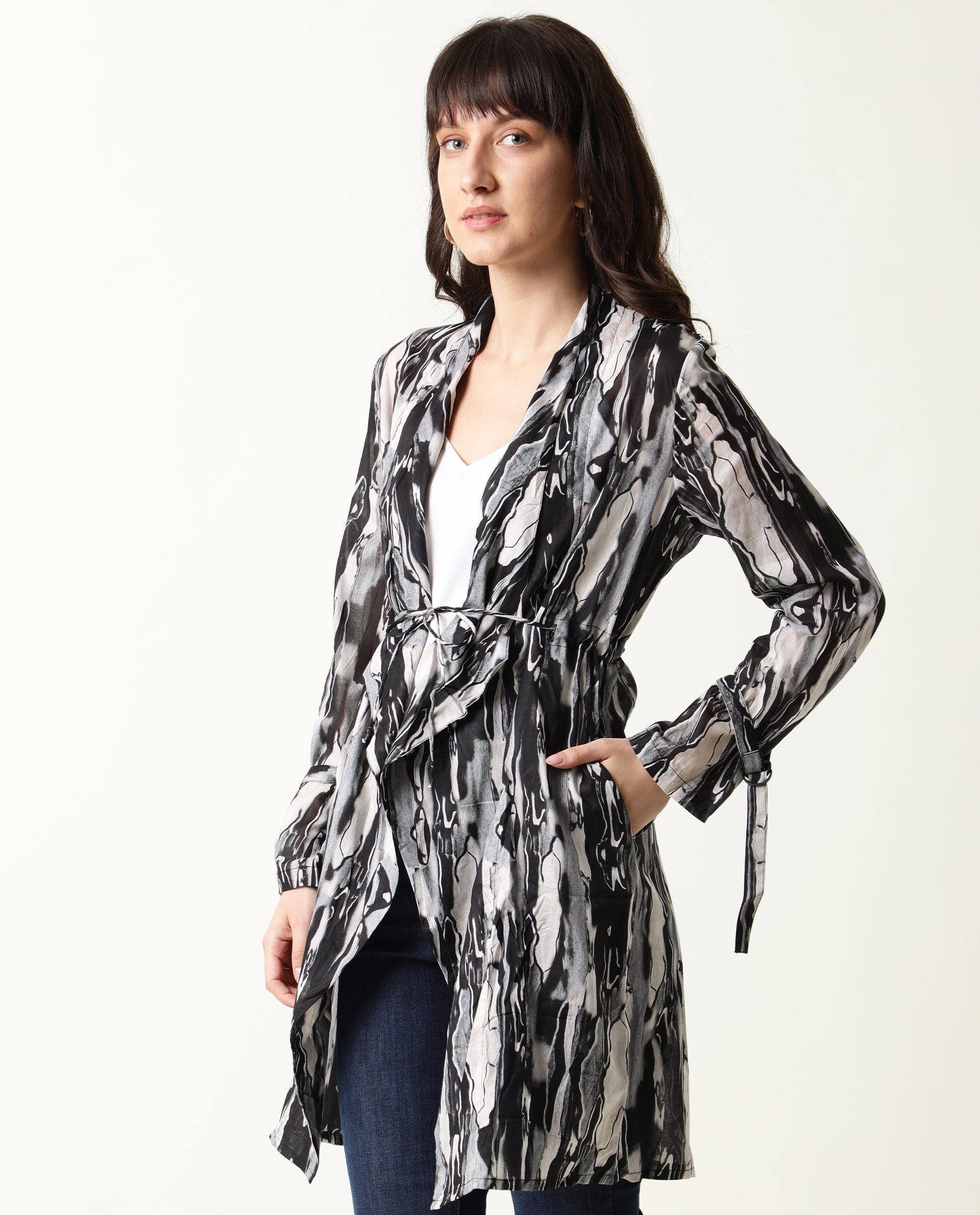 Rareism Women's Shake Black Cotton Collarless Relaxed Fit Outer Wear