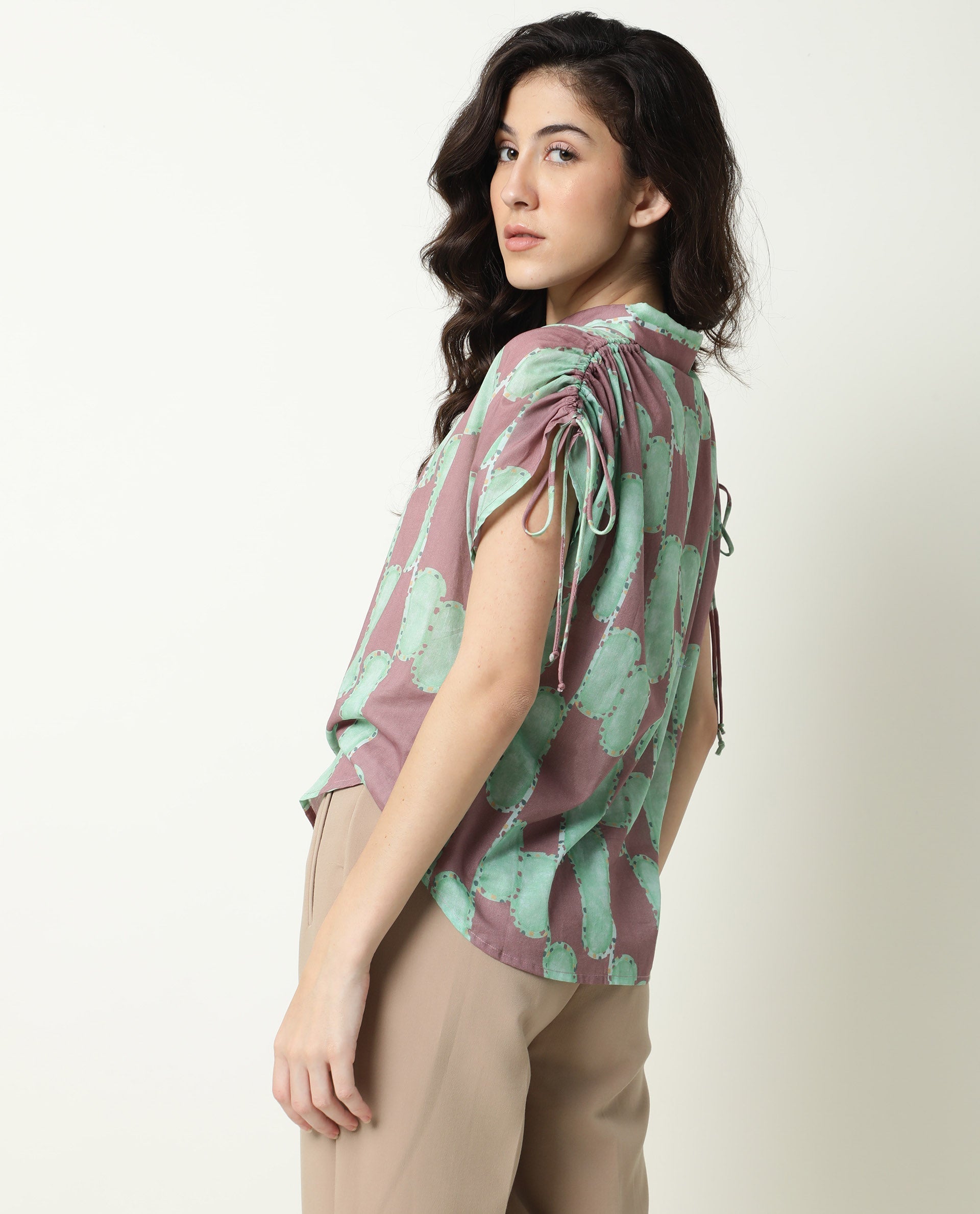 Rareism Women's Hudson Pink Spread Collar Geometric Print Knee Length Relaxed Fit Top