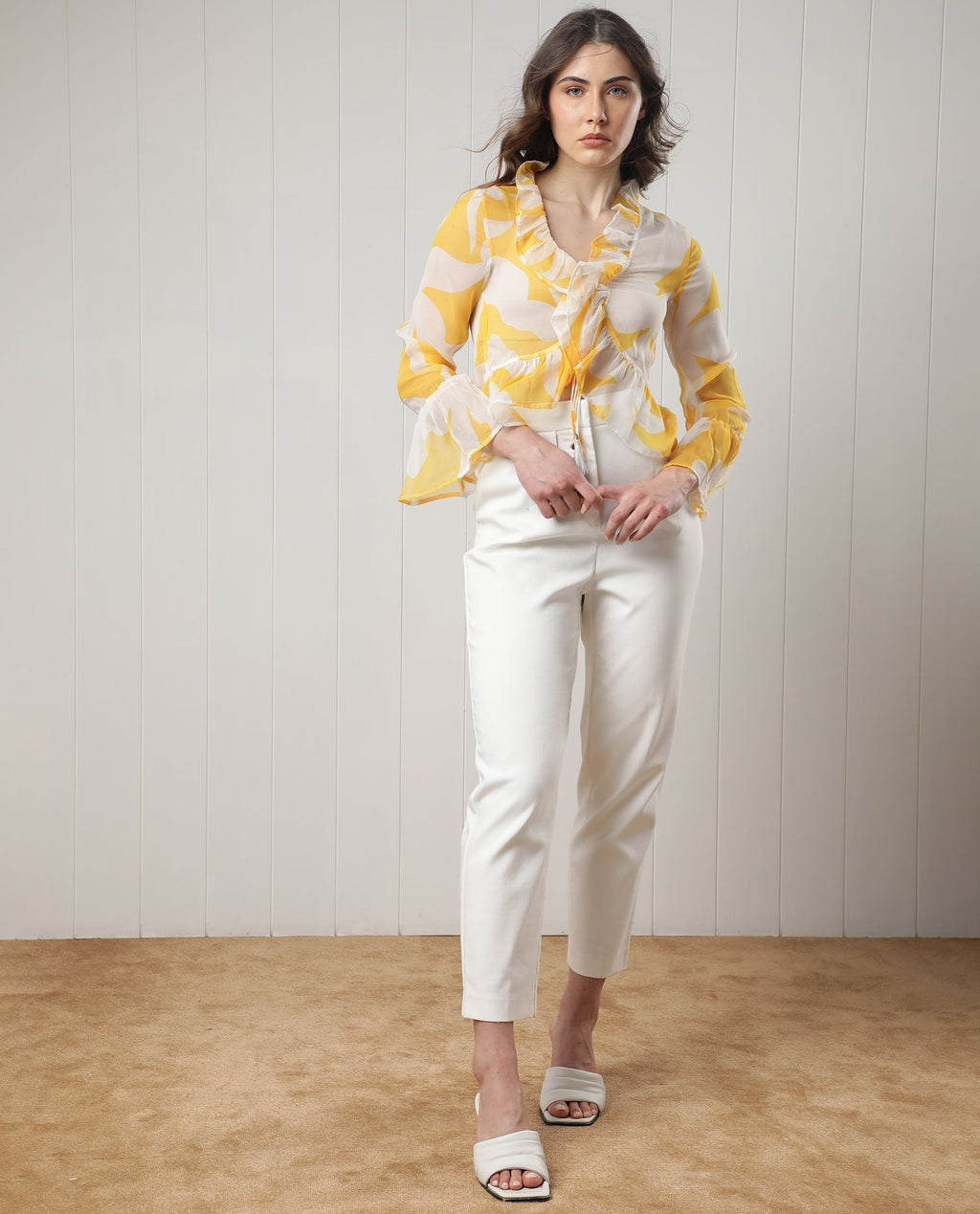 Rareism Women's Simone White Polyester V-Neck Floral Print Bell Sleeve Regular Fit Shrug