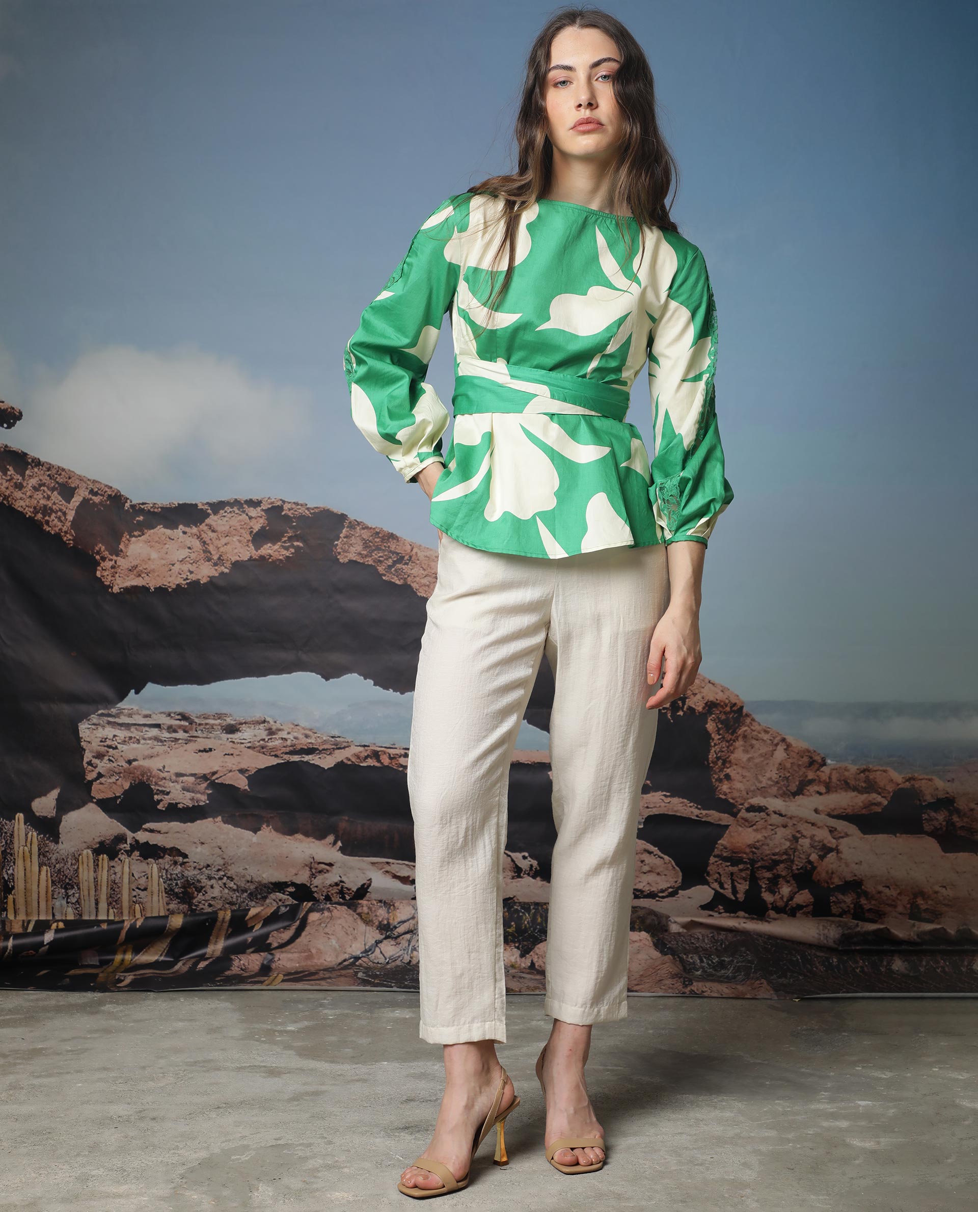 Rareism Women's Sloane Green Boat Neck Floral Print Knee Length Regular Fit Top