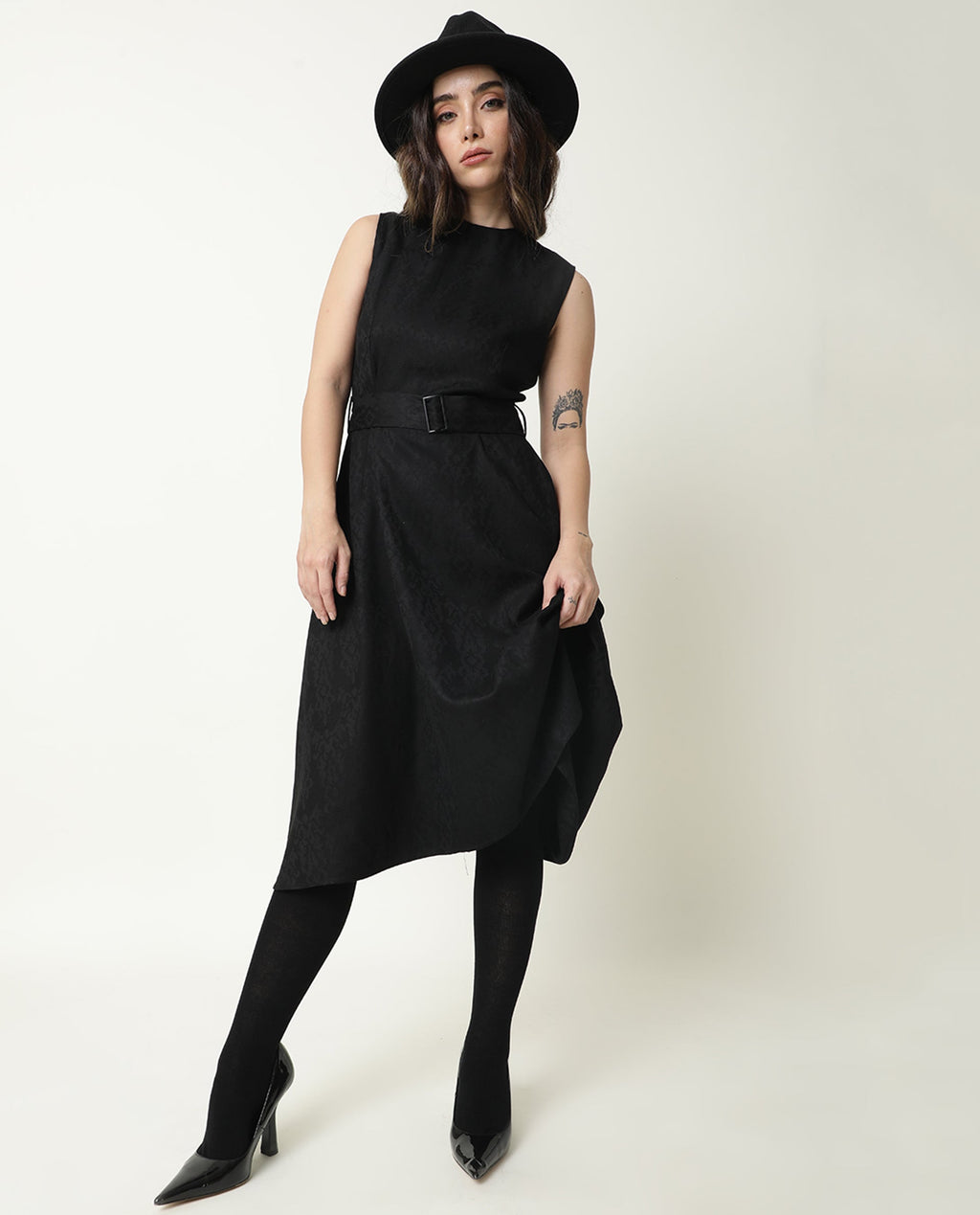 Rareism Women's Lacau Black Polyester Crew Neck Plain Sleeveless Midi Flared Dress