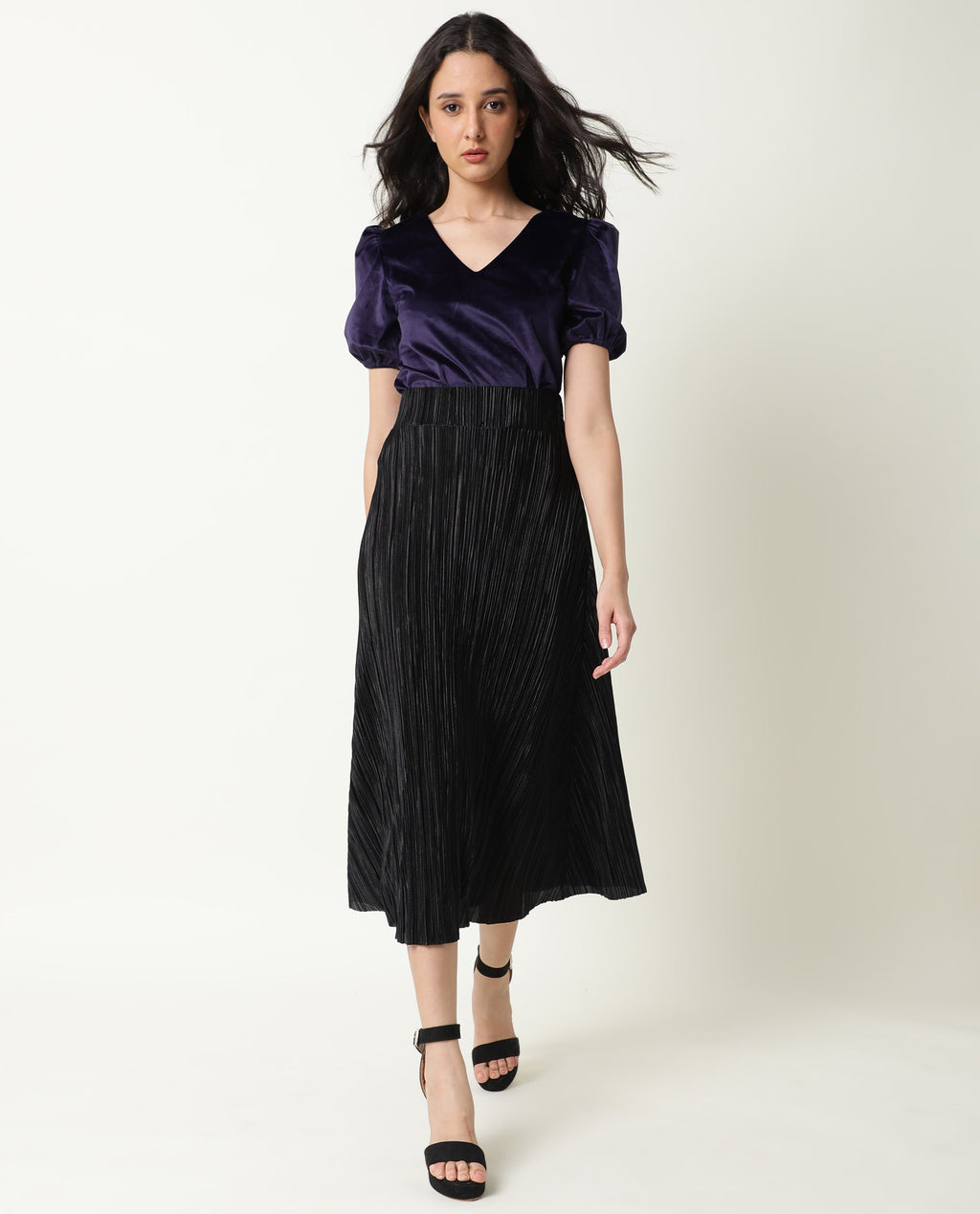 Rareism Women's Mun Navy V-Neck Plain Puff Sleeves Knee Length Regular Fit Top