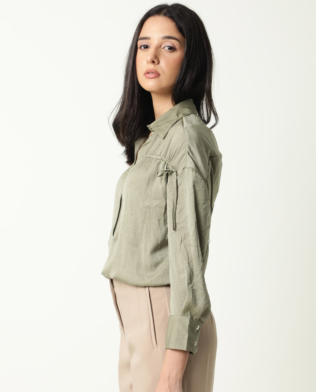 Rareism Women's Hullay Green Spread Collar Plain Knee Length Tailored Top