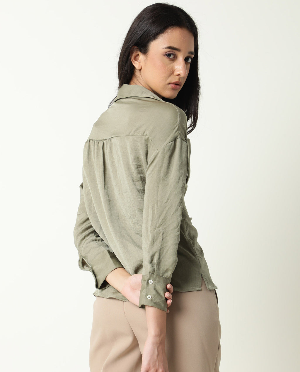 Rareism Women's Hullay Green Spread Collar Plain Knee Length Tailored Top