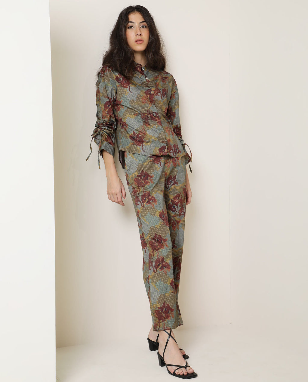 Rareism Women's Milan Olive Cotton Floral Print Ankle Length Tailored Trouser