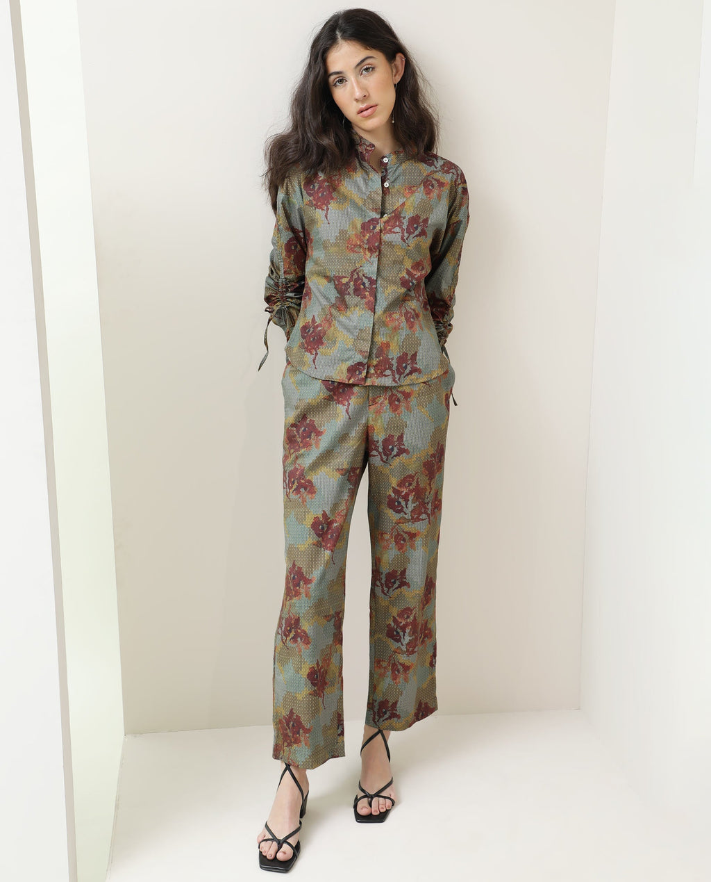 Rareism Women's Milan Olive Cotton Floral Print Ankle Length Tailored Trouser