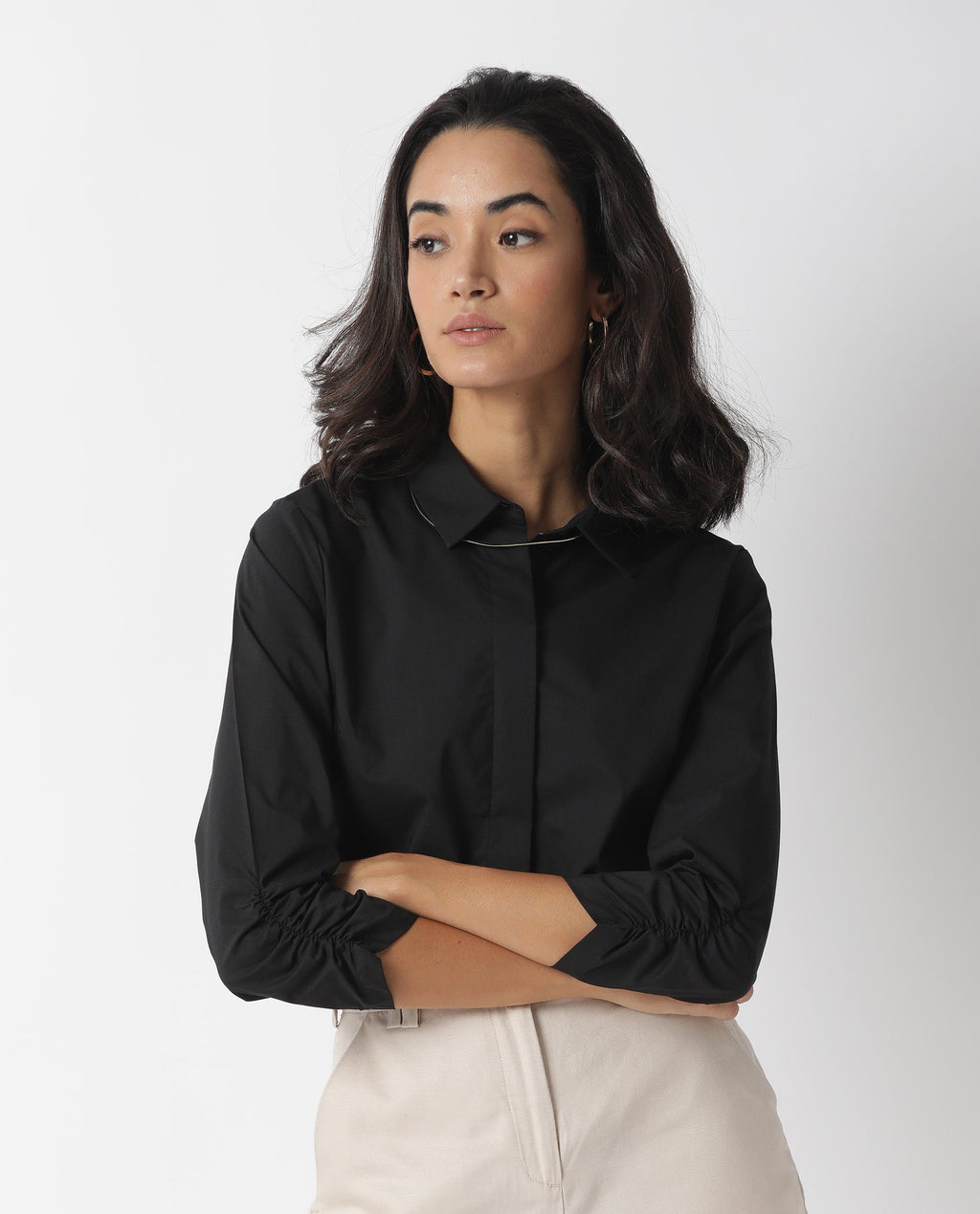 Rareism Women's Cuddle Black Cotton Blend Spread Collar Plain Regular Fit Top