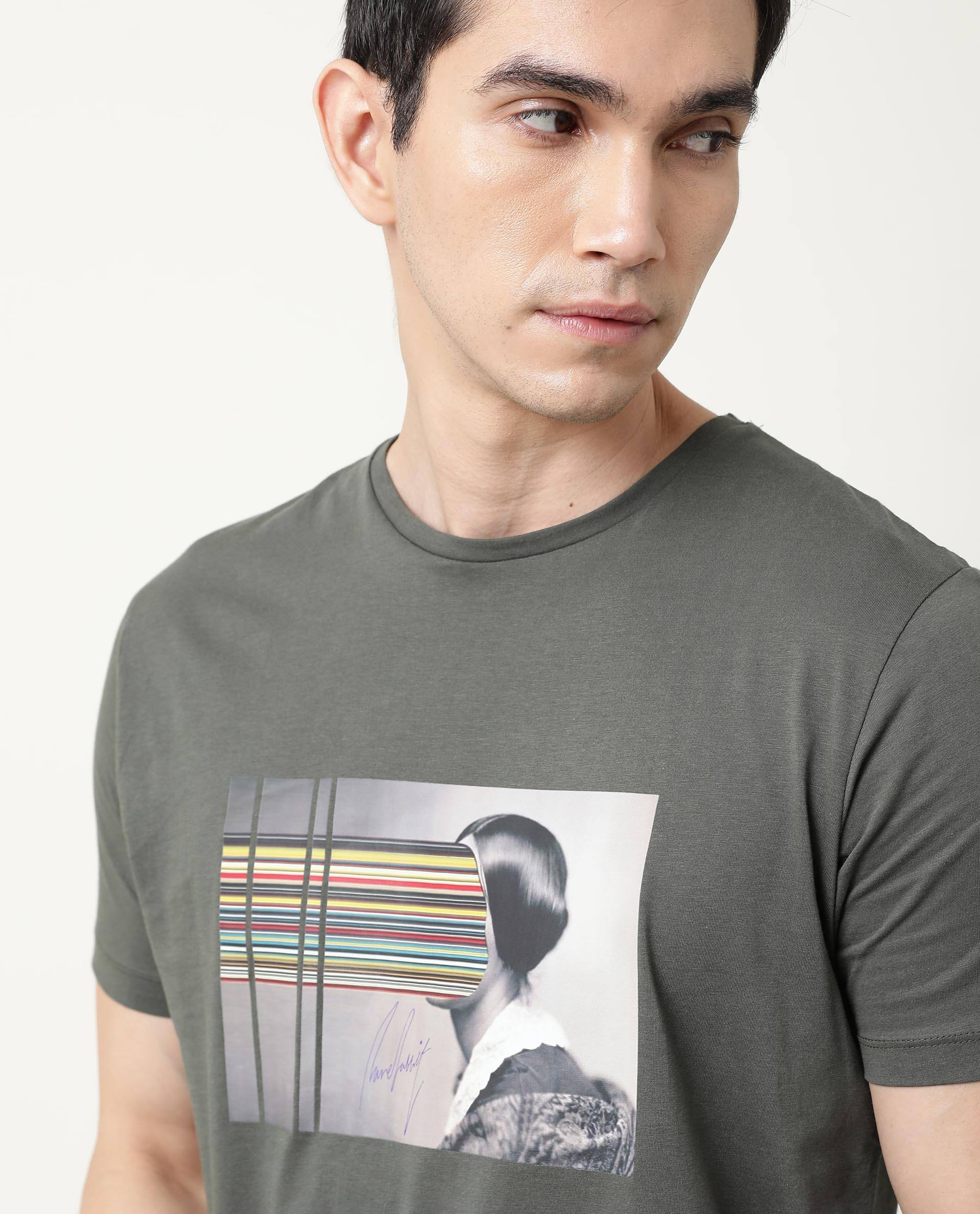 Rare Rabbit Men's Rainy Olive Cotton Graphic Print Slim Fit Half Sleeve Crew Neck T-Shirt