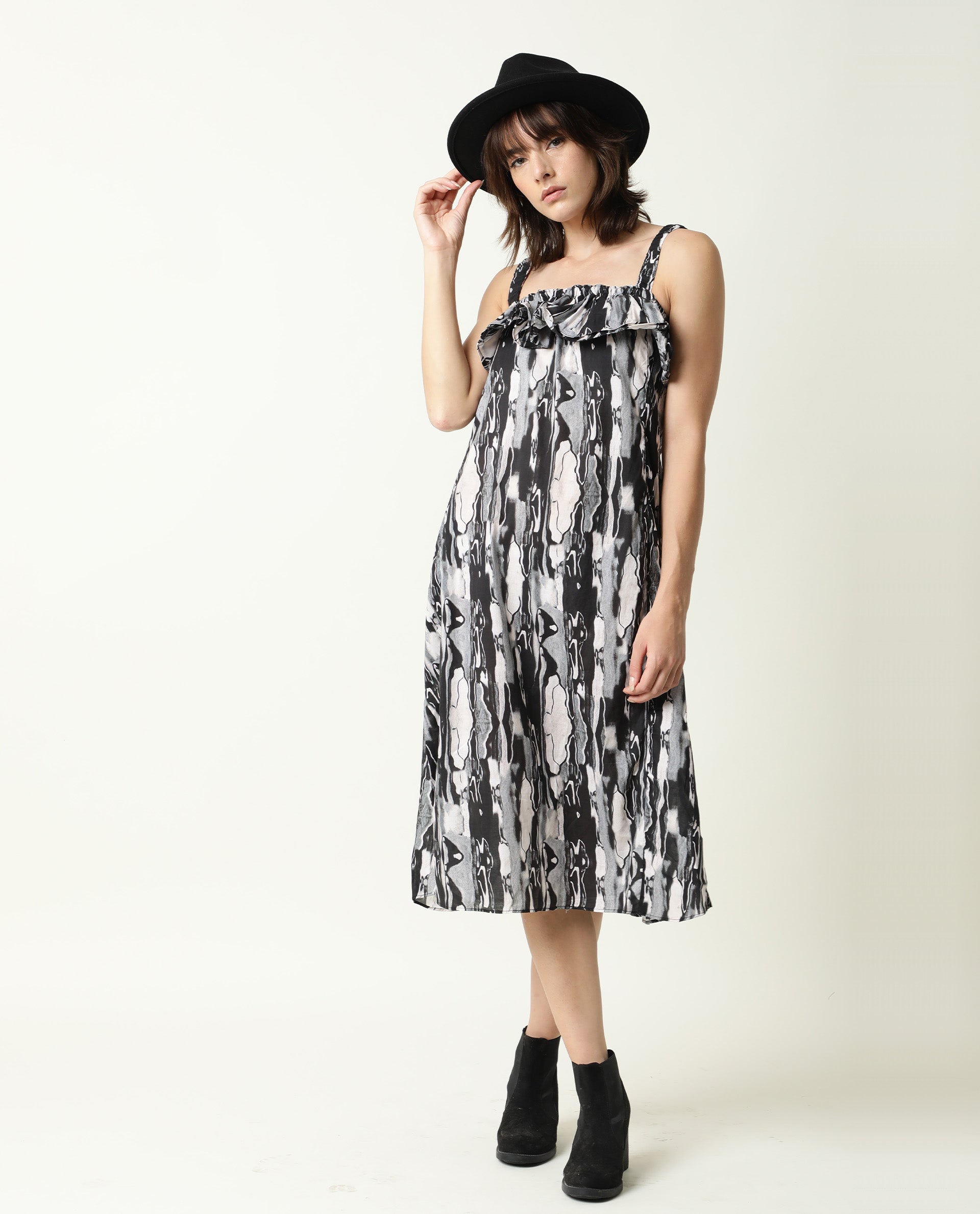 Rareism Women's Darling Black Cotton Collarless Abstract Print Shoulder Strap Knee Length Regular Fit Dress