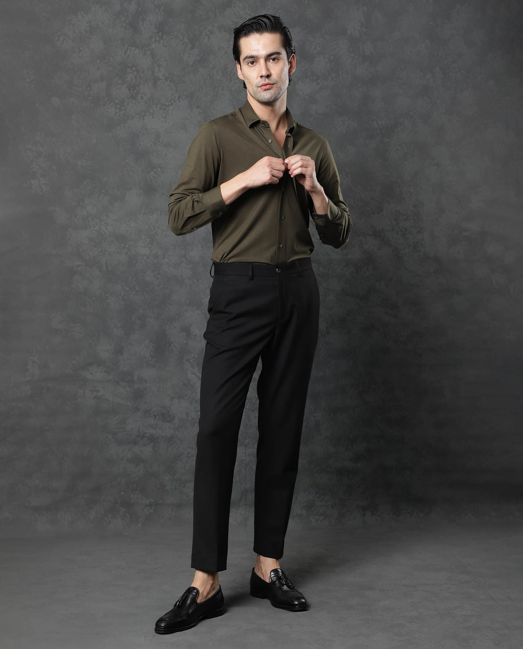 Rare Rabbit Men's Zac Olive Cotton Plain Tailored Fit Full Sleeve Collared Shirt