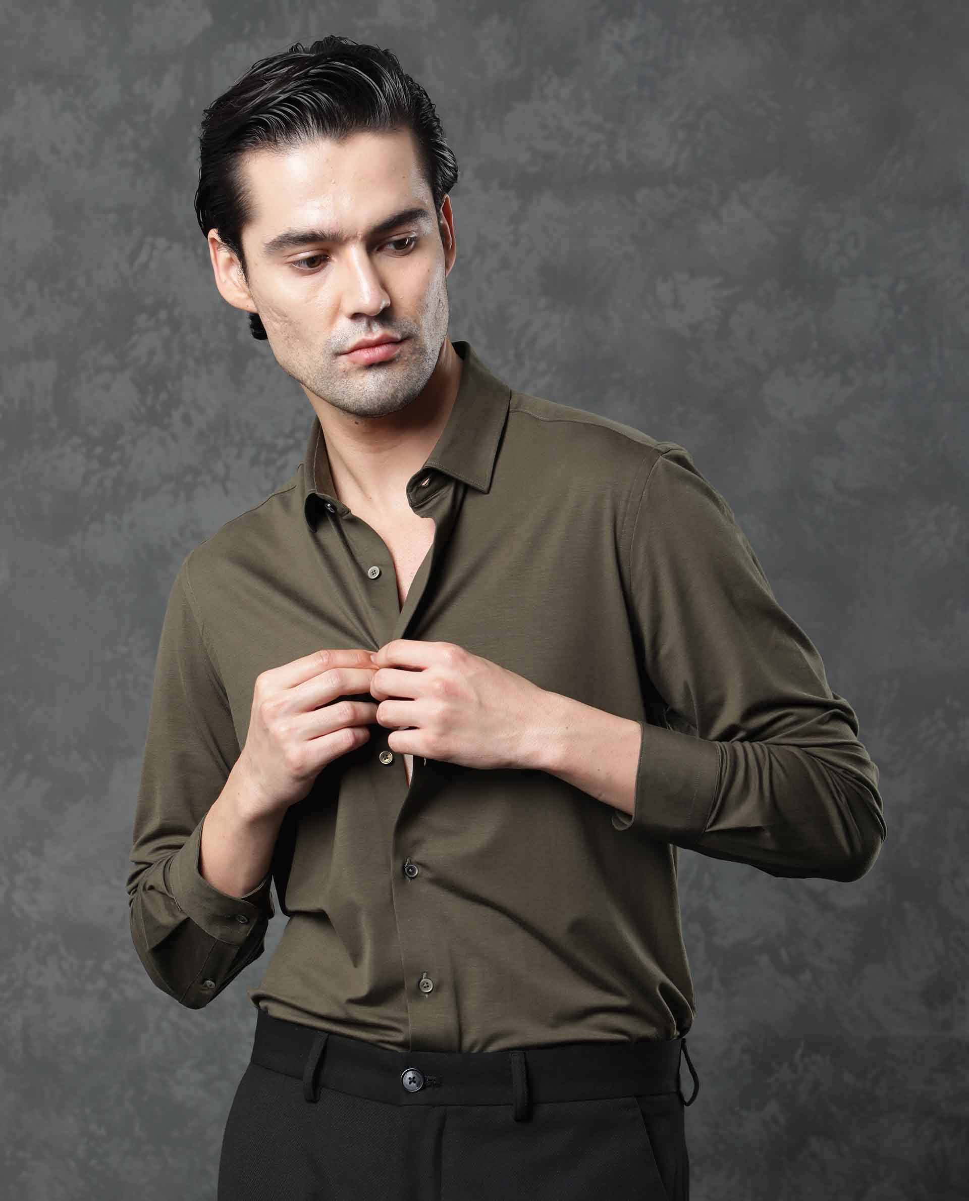Rare Rabbit Men's Zac Olive Cotton Plain Tailored Fit Full Sleeve Collared Shirt