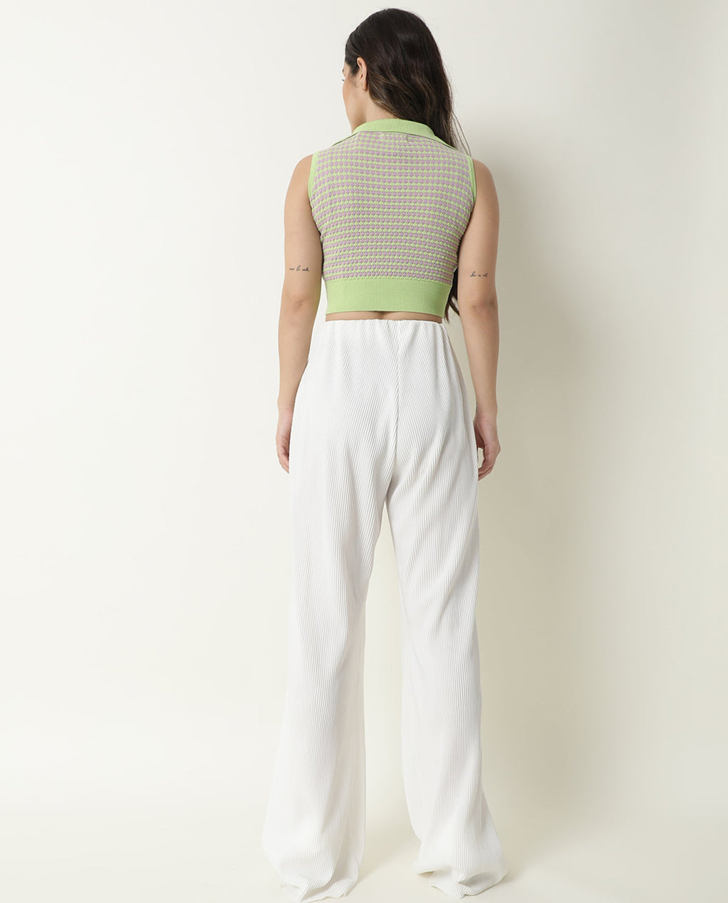 Rareism Women's Rylee Green Cotton Spread Collar Textured Sleeveless Crop Regular Fit Sweater