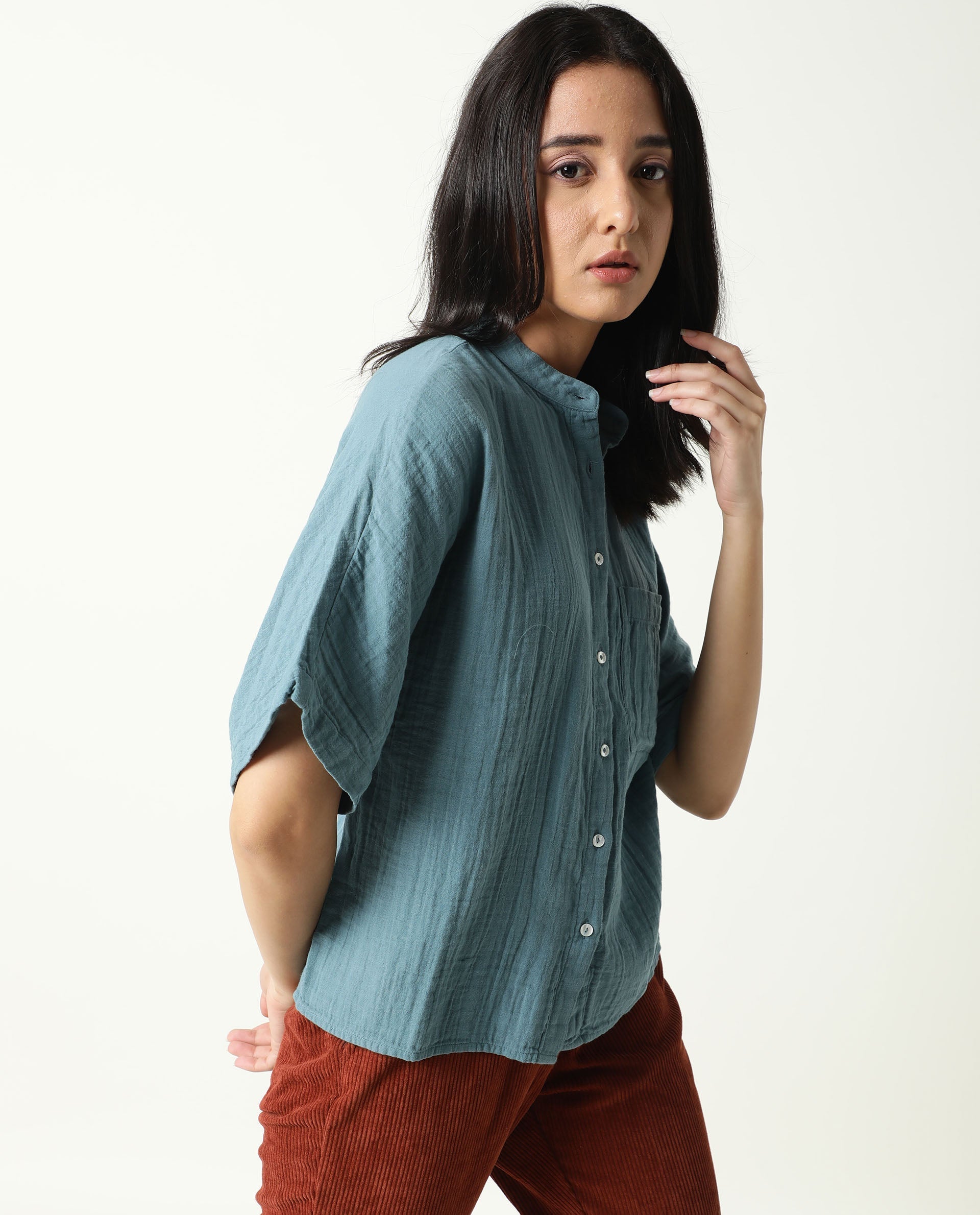 Rareism Women's Imro Green Mandarin Collar Plain Knee Length Tailored Top