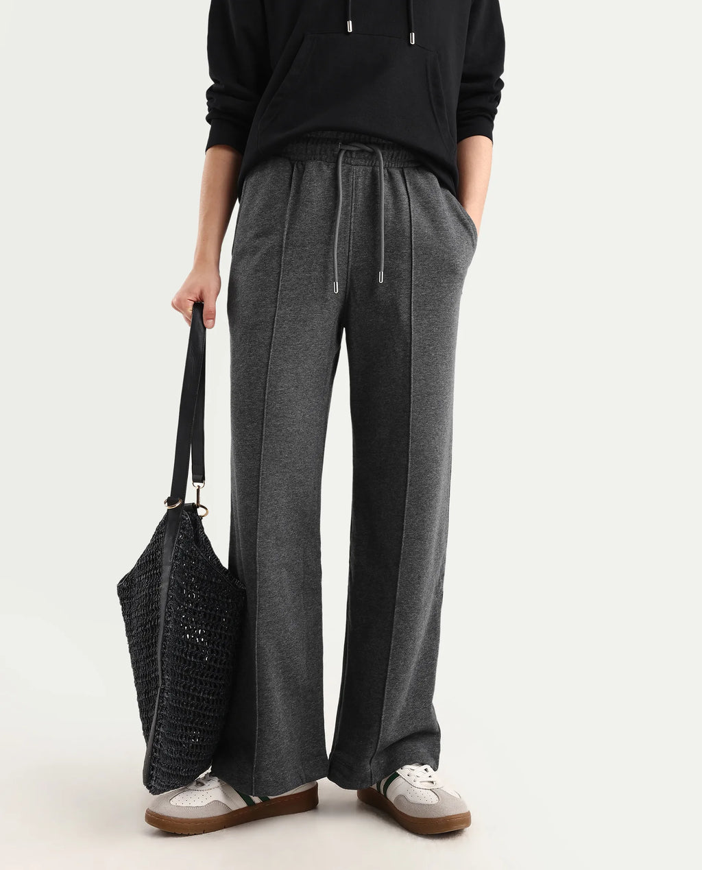 Rareism Women's Inout Dark Grey Cotton Blend Plain Ankle Length Wide Track Pant