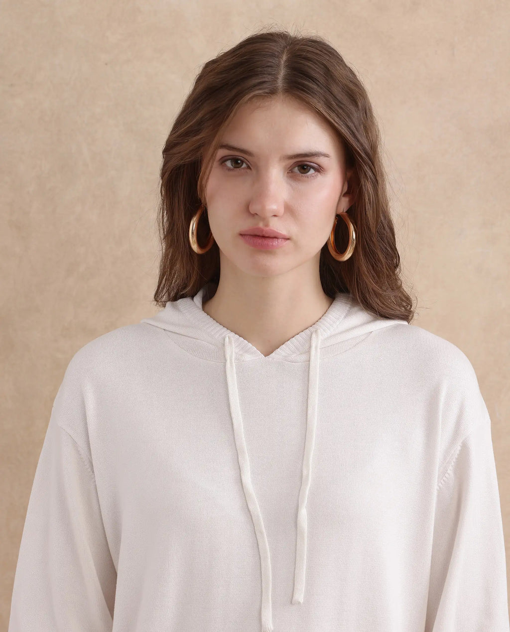 Rareism Women's Janfinn T Off White Viscose Blend Hooded Plain Relaxed Fit Top