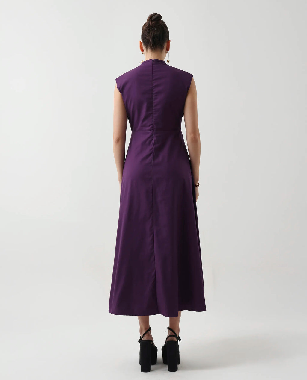Rareism Women's Jenshi Purple Cotton Sleeveless V-Neck Fit And Flare Fit Plain Dress