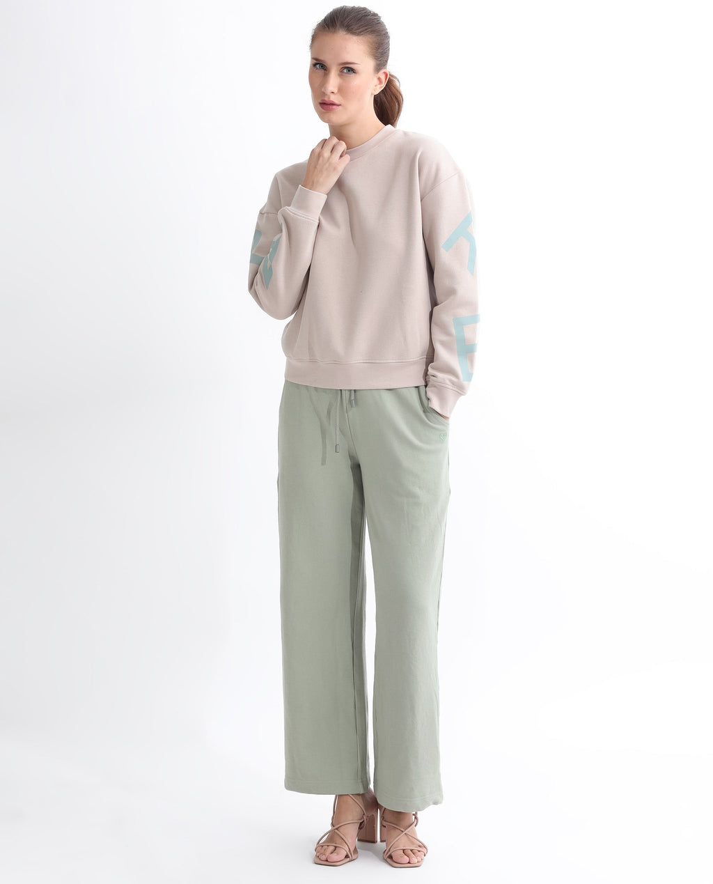 Rareism Women's Joni Beige Polyester Blend Crew Neck Graphic Print Regular Fit Sweatshirt