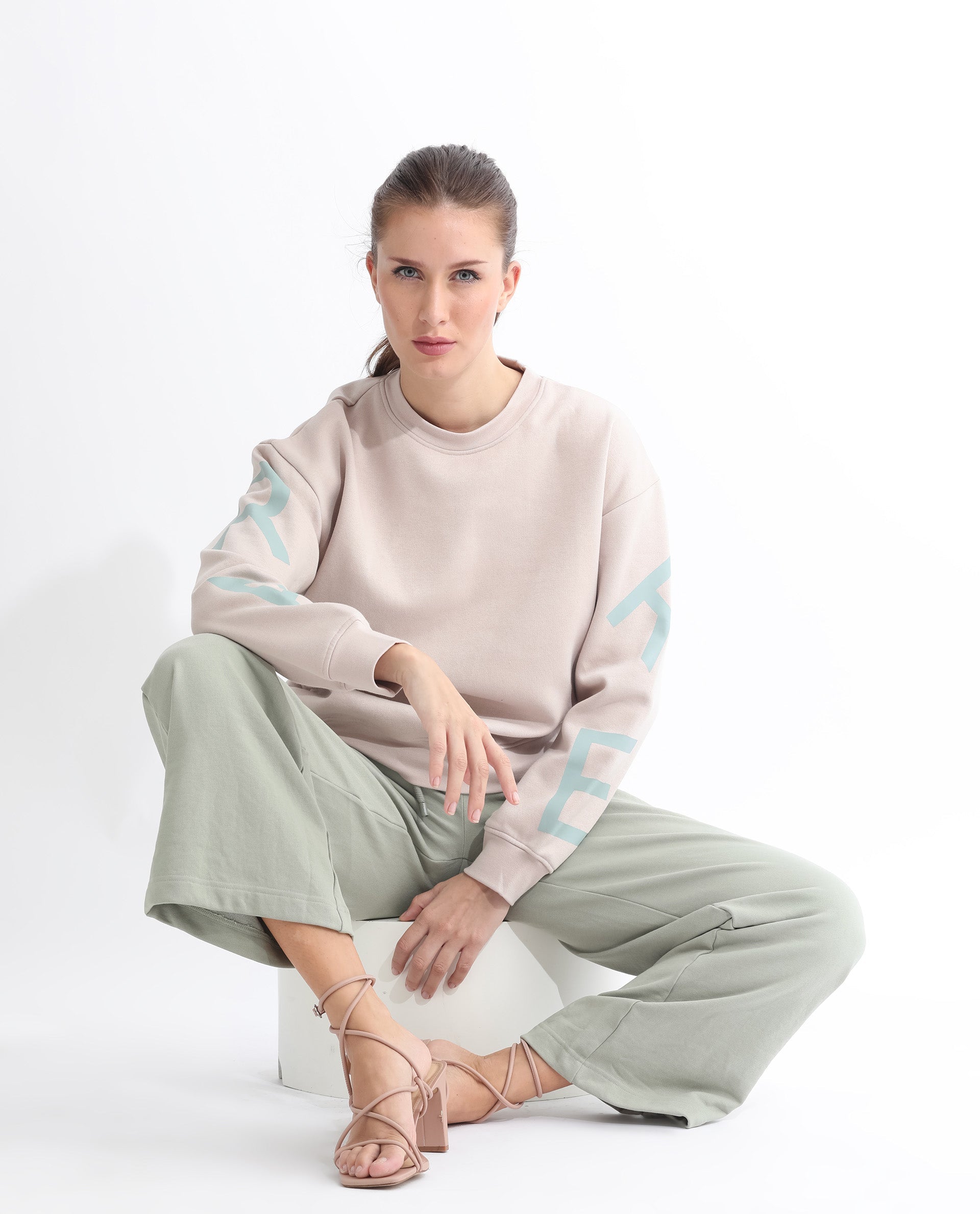 Rareism Women's Joni Beige Polyester Blend Crew Neck Graphic Print Regular Fit Sweatshirt