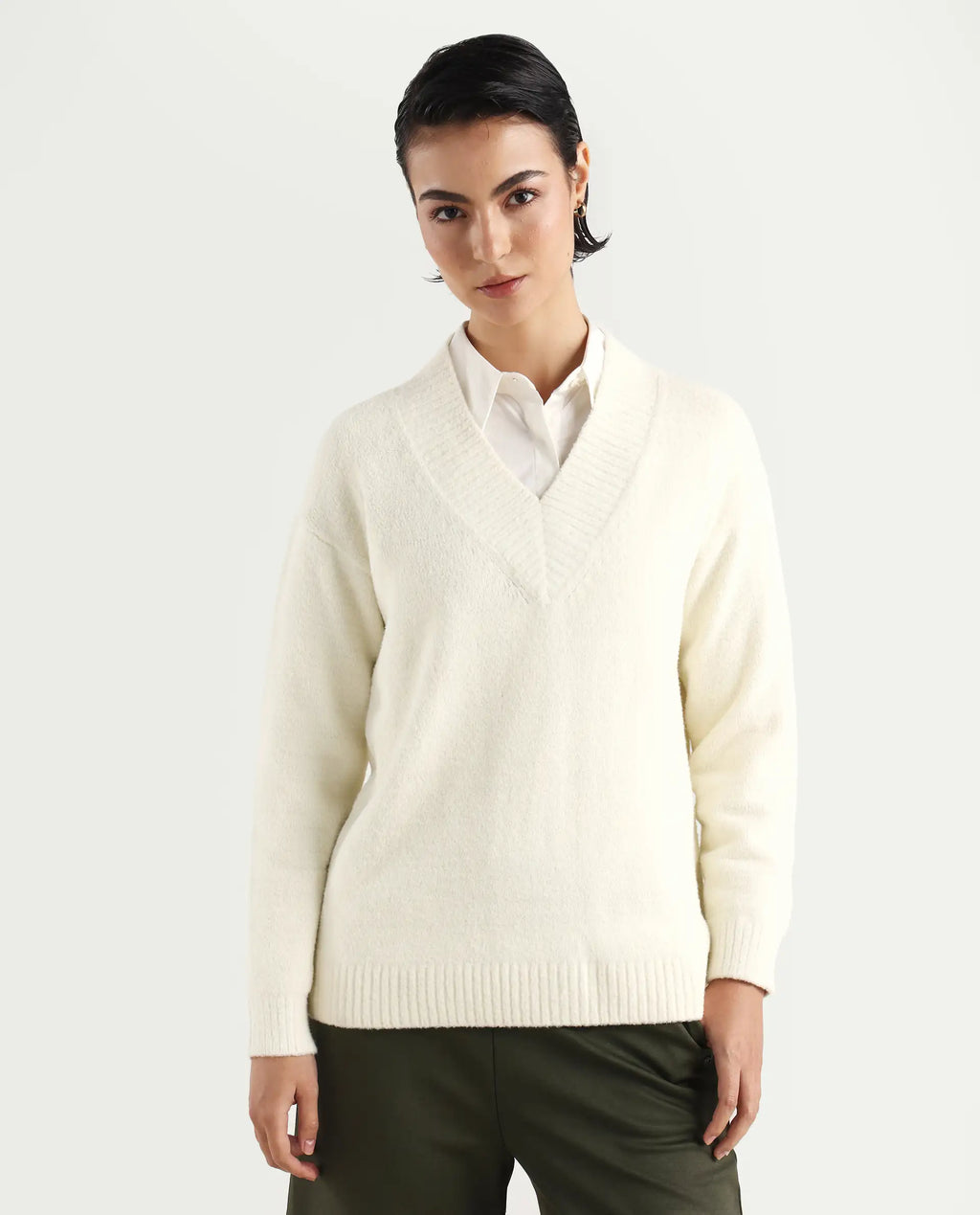 Rareism Women's Juno Off White Nylon V-Neck Plain Relaxed Fit Sweater