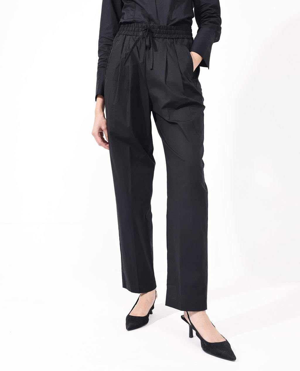 Rareism Women's Juven Black Cotton Plain Ankle Length Tapered Trouser