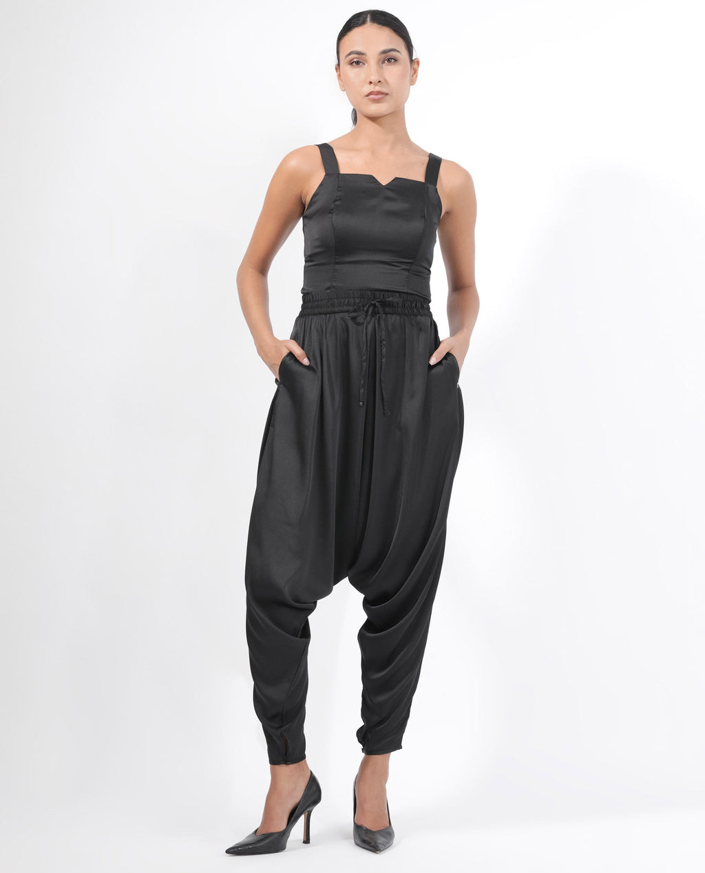 Rareism Women's Kamel Black Polyester Plain Ankle Length Relaxed Fit Trouser