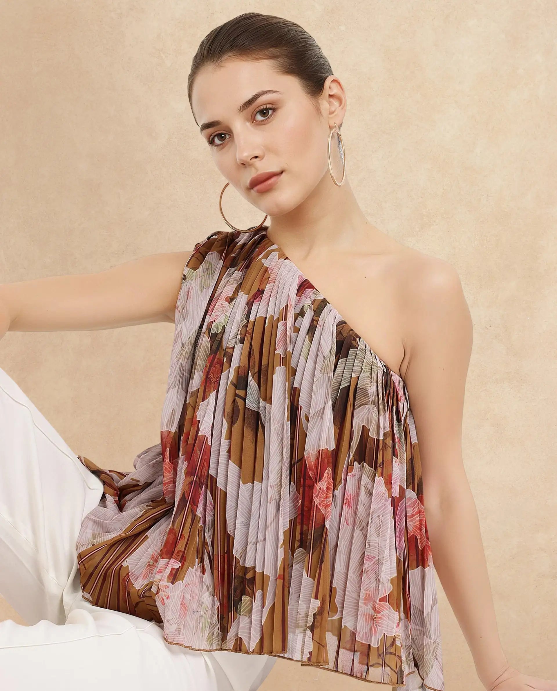 Rareism Women's Kamri Multi Polyester One Shoulder Floral Print One Shoulder Regular Fit Top