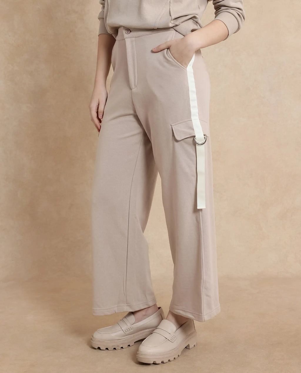 Rareism Women's Kar Beige Cotton Blend Plain Ankle Length Wide Track Pant