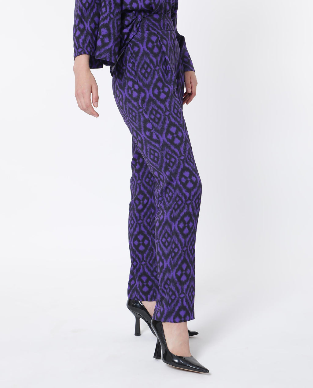 Rareism Women's Kennedy Black Cotton Geometric Print Ankle Length Straight Fit Trouser