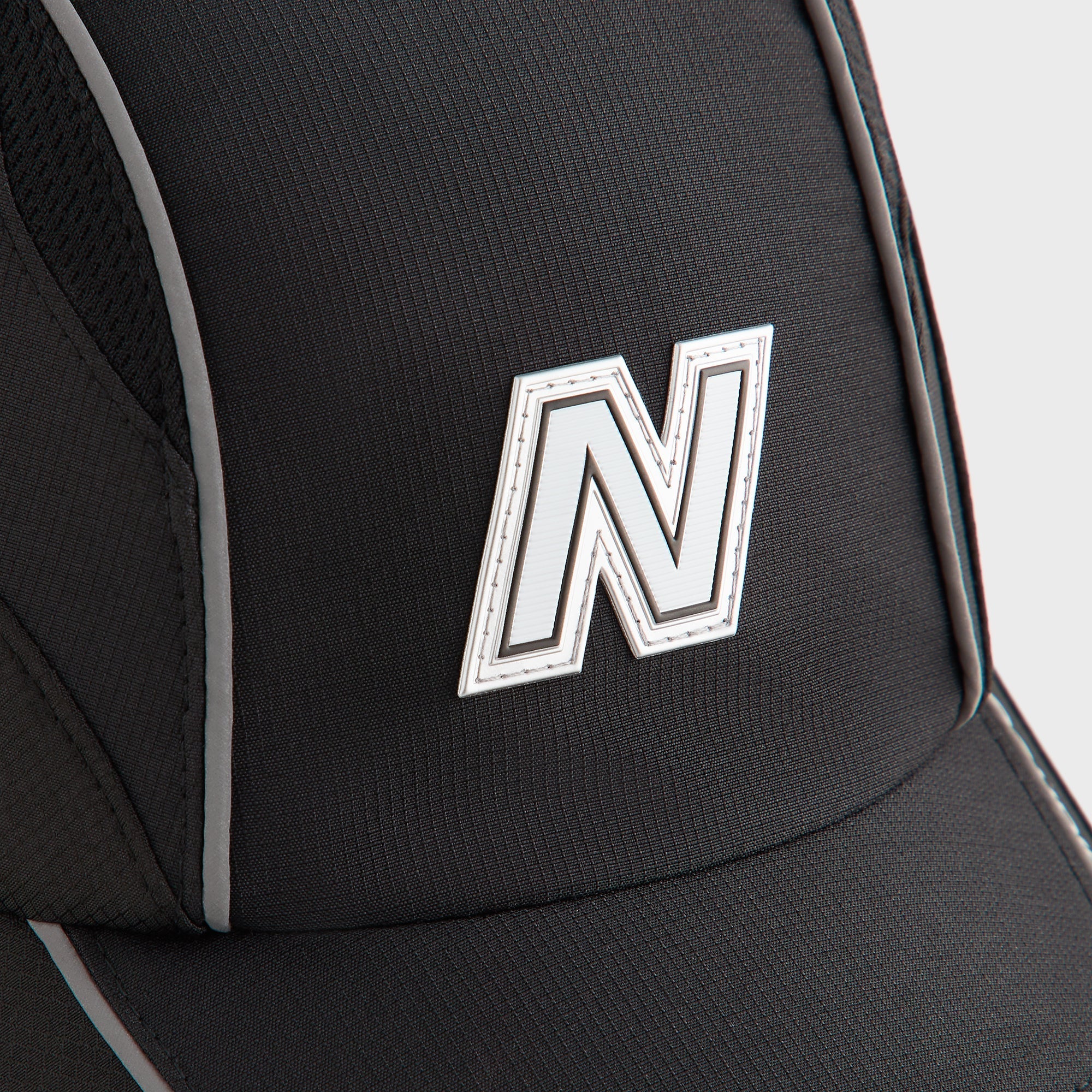 Kith & New Balance Mixed Tech Griffey Runner Cap - Black